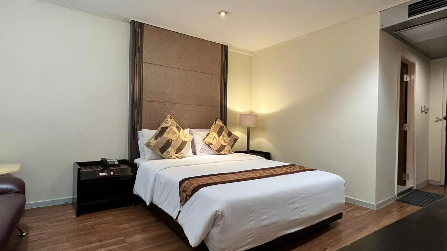 Photo of the whole room, Bed in Fortuna Hotel Photo of the whole room, Bed in Fortuna Hotel