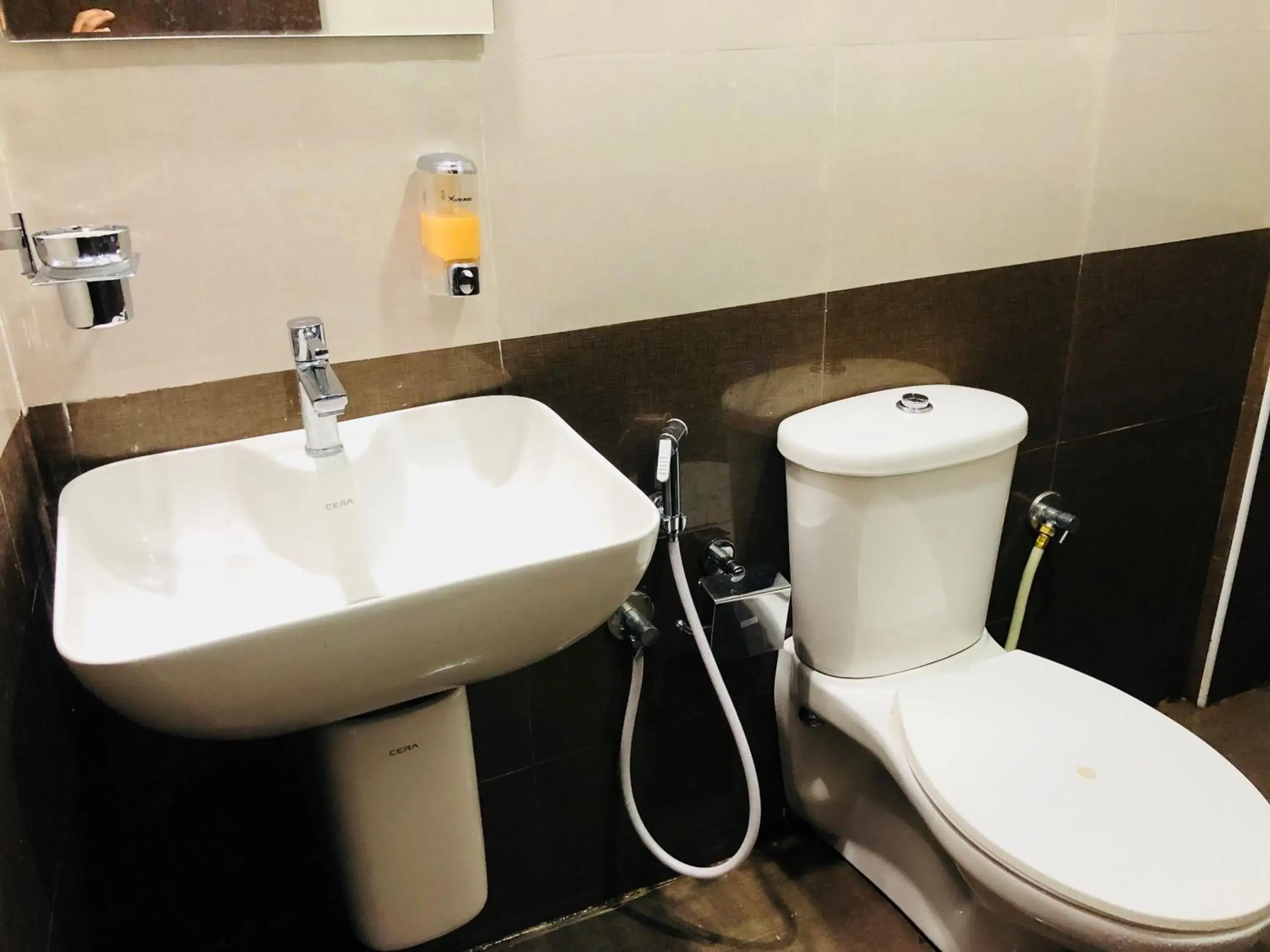 Deluxe Double or Twin Room - single occupancy in ABM Express Inn Deluxe Double or Twin Room - single occupancy in ABM Express Inn