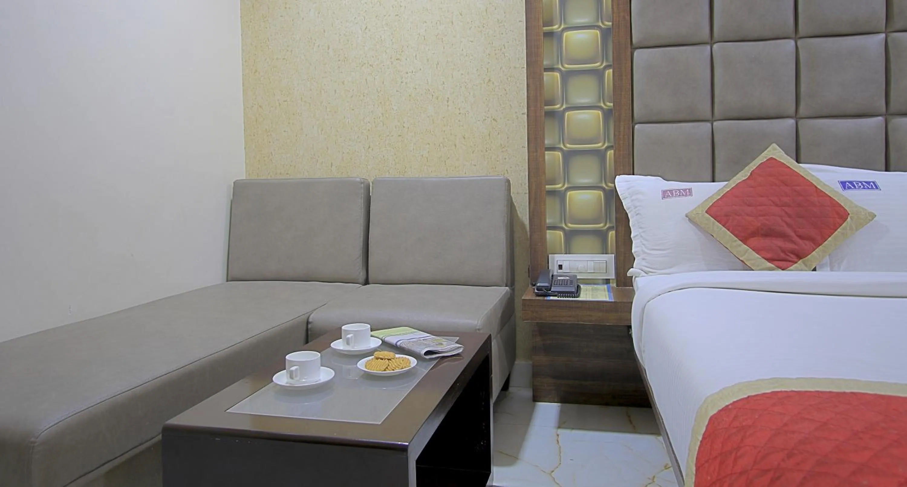 Bed in ABM Express Inn