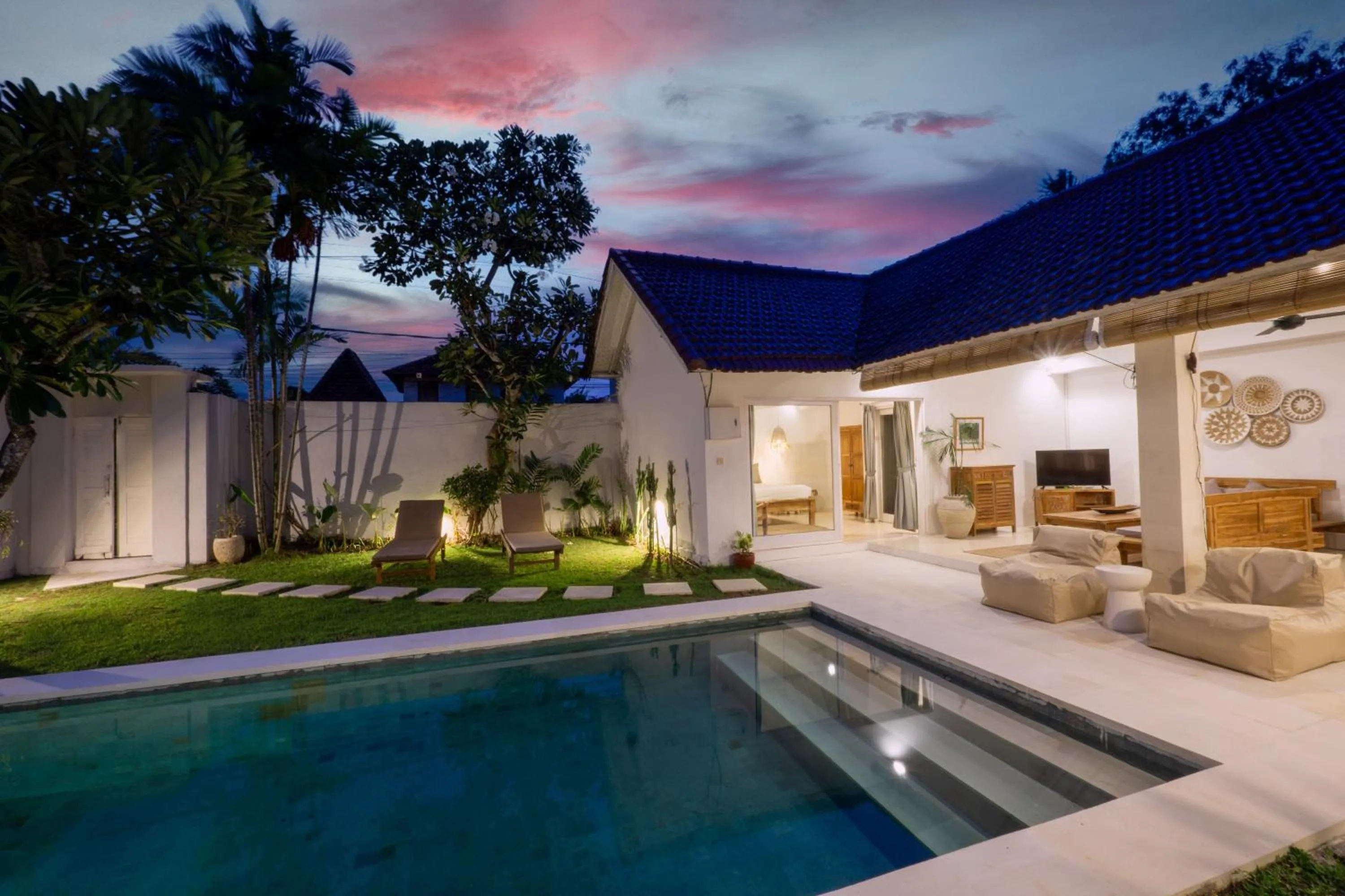 Swimming pool in Villa Pagu