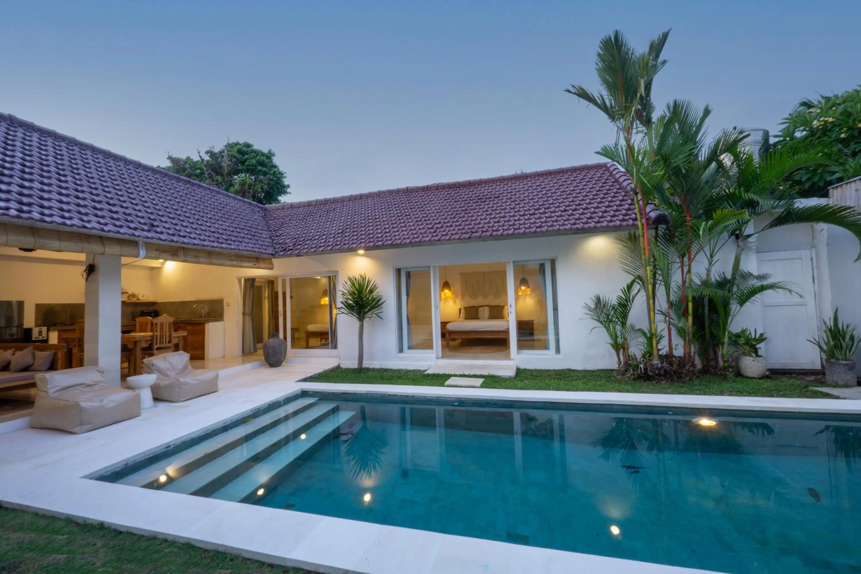 Swimming pool in Villa Pagu