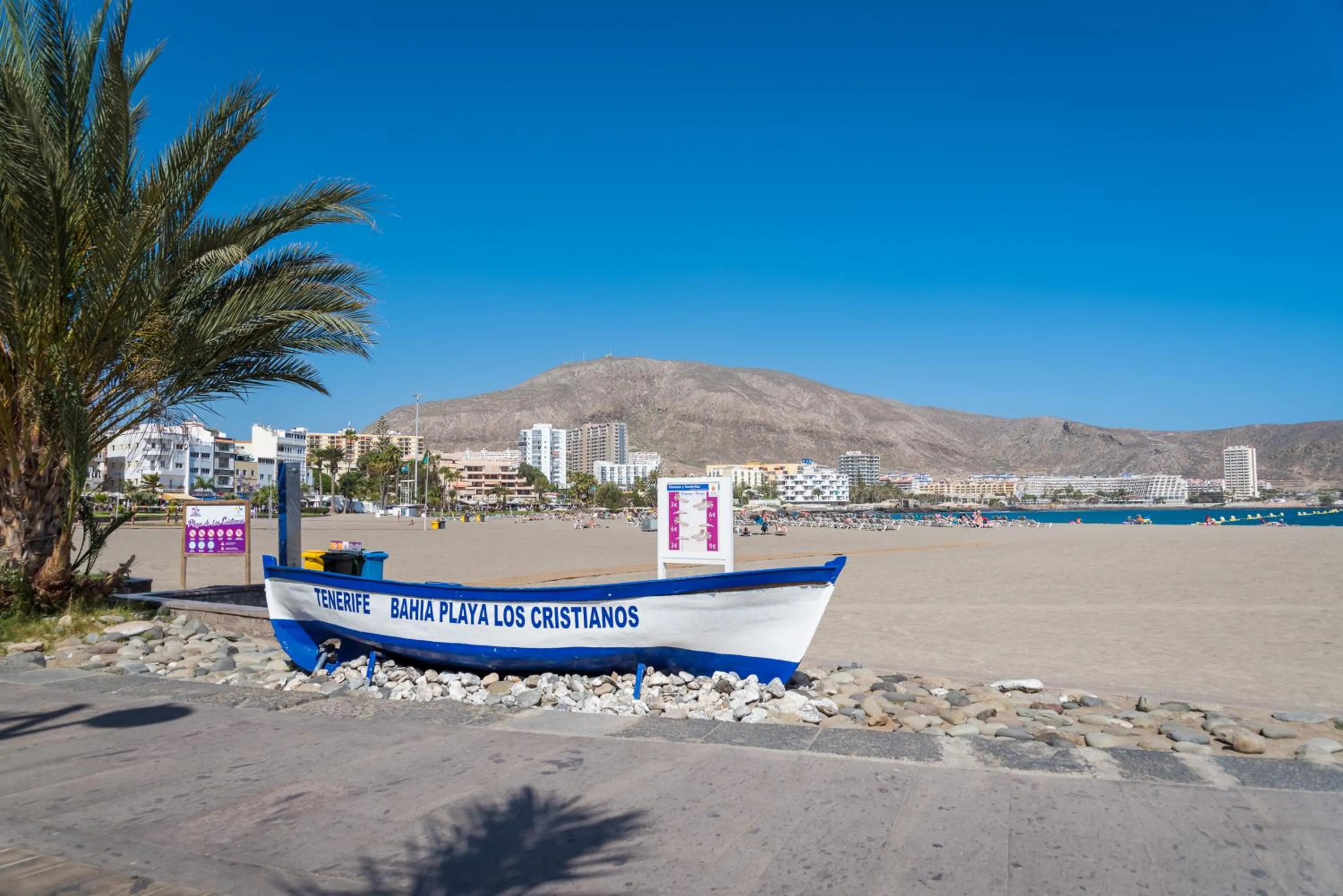 Beach in Modern Apartment Los Cristianos Center