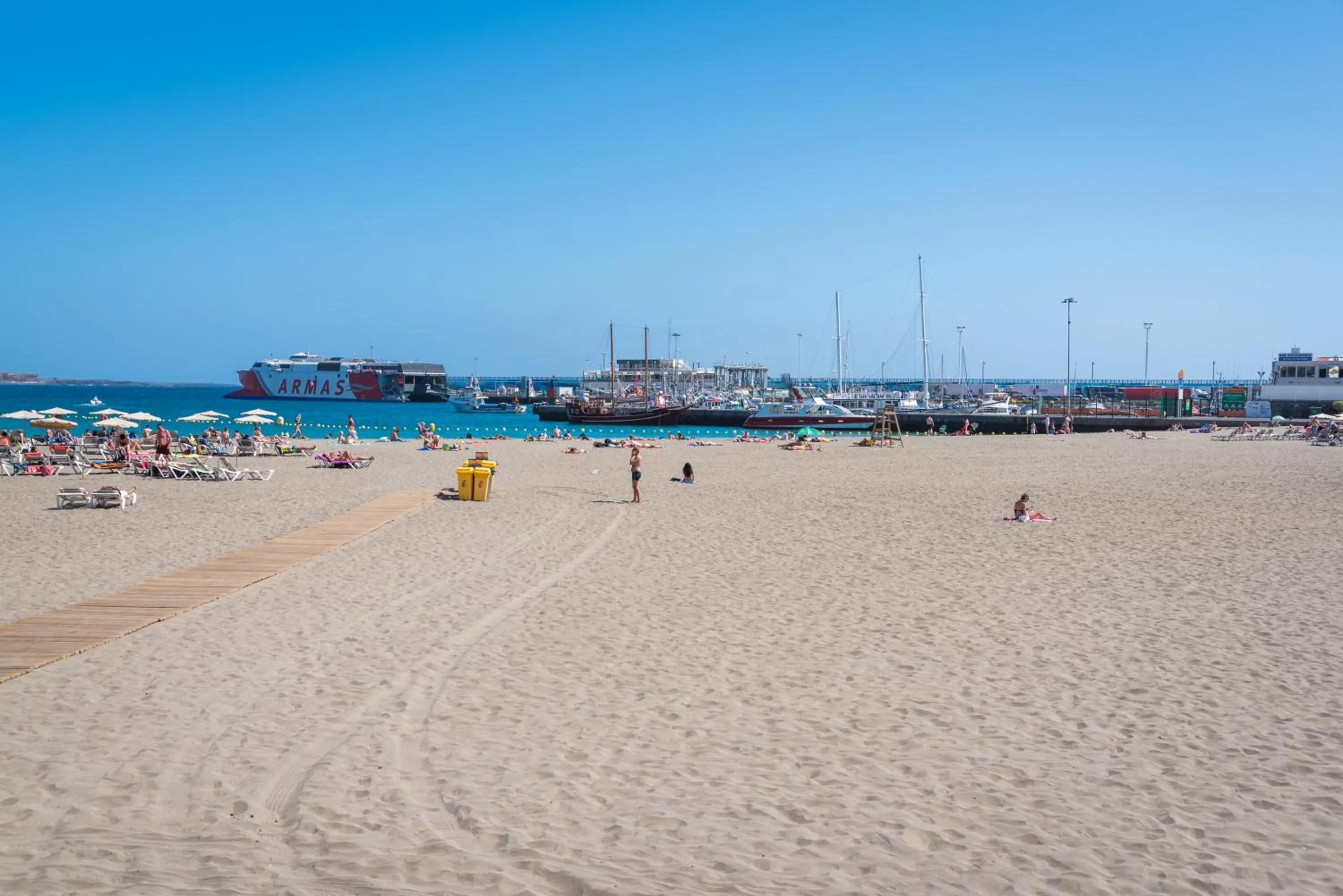 Beach in Modern Apartment Los Cristianos Center