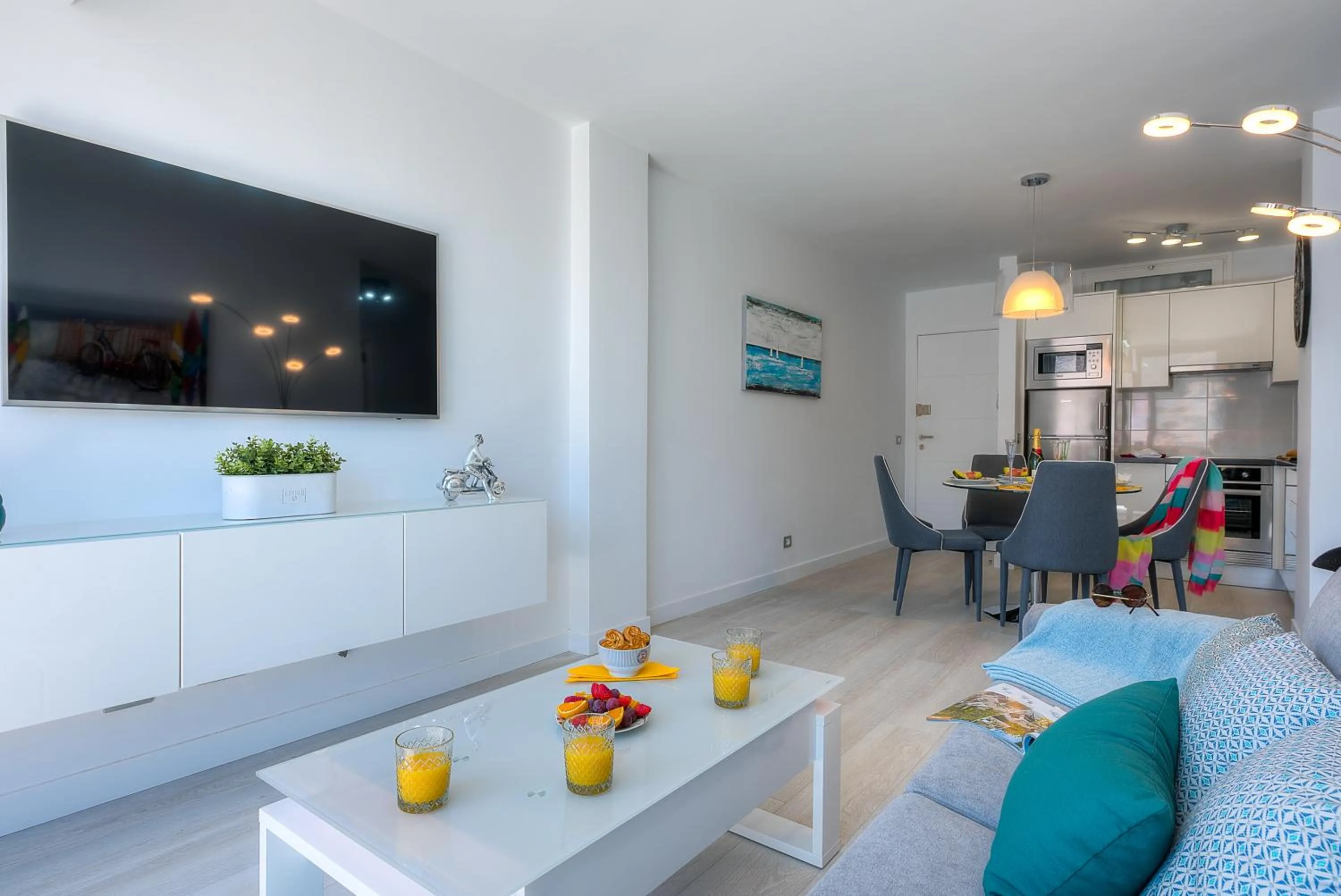 Kitchen or kitchenette in Modern Apartment Los Cristianos Center