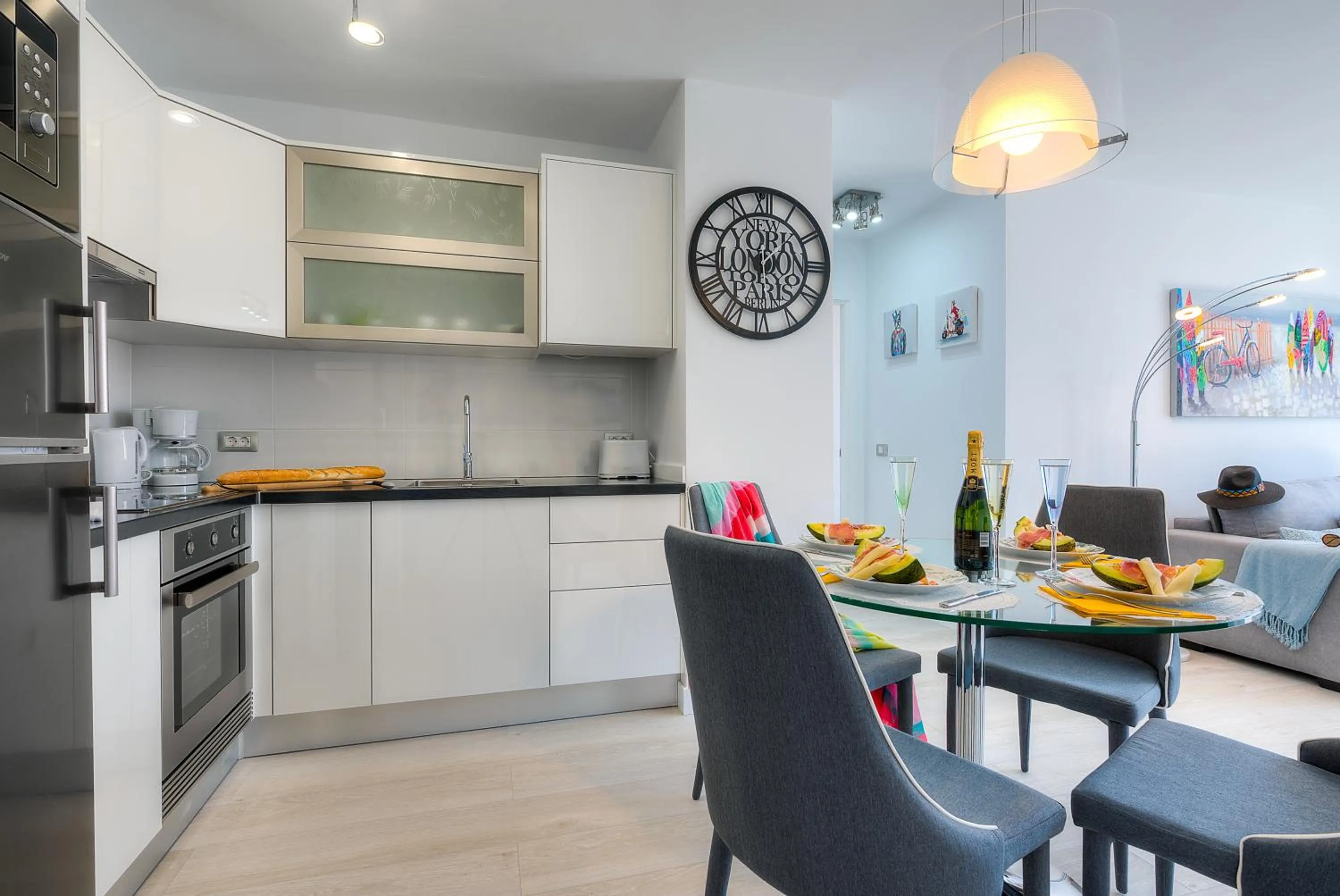 Kitchen or kitchenette in Modern Apartment Los Cristianos Center