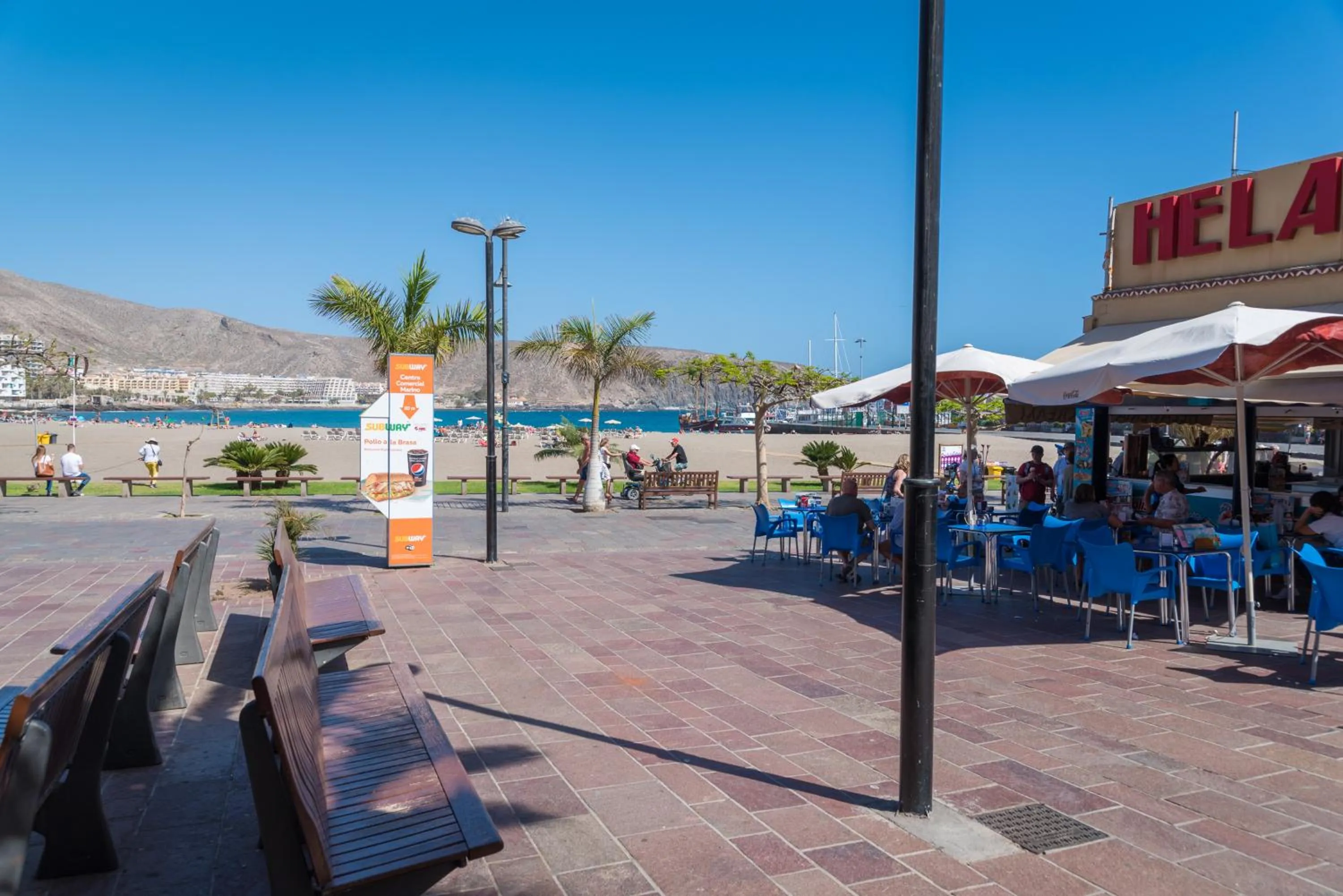 Restaurant/places to eat in Modern Apartment Los Cristianos Center