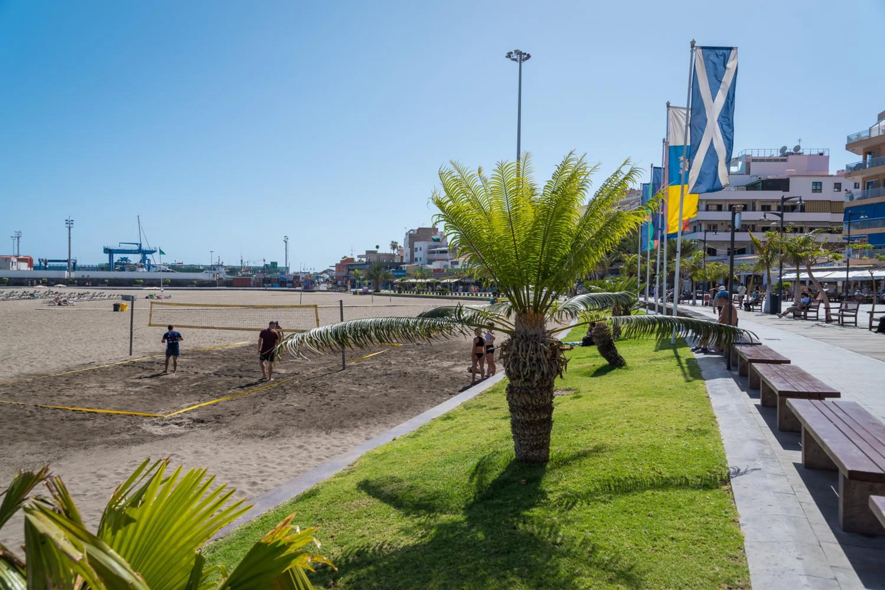 Restaurant/places to eat in Modern Apartment Los Cristianos Center