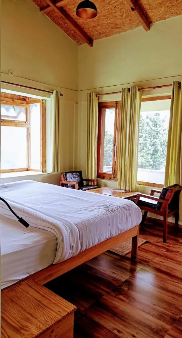 Double Room with Mountain View in Chirping Orchard, Mukteshwar