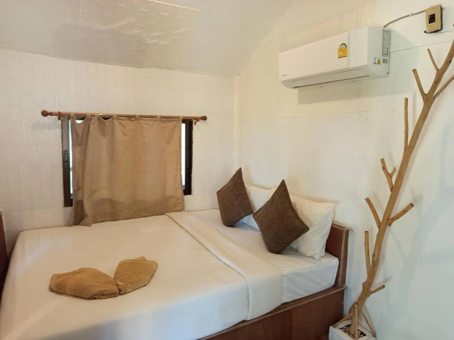 Bed in Faye Orchid Garden Resort