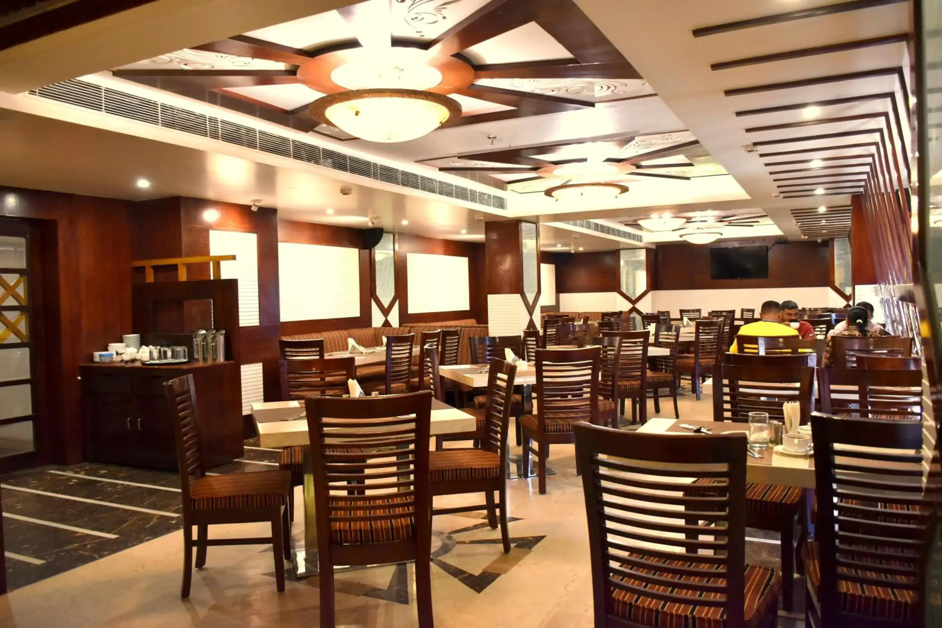 Restaurant/places to eat in Hotel City Inn Restaurant/places to eat in Hotel City Inn