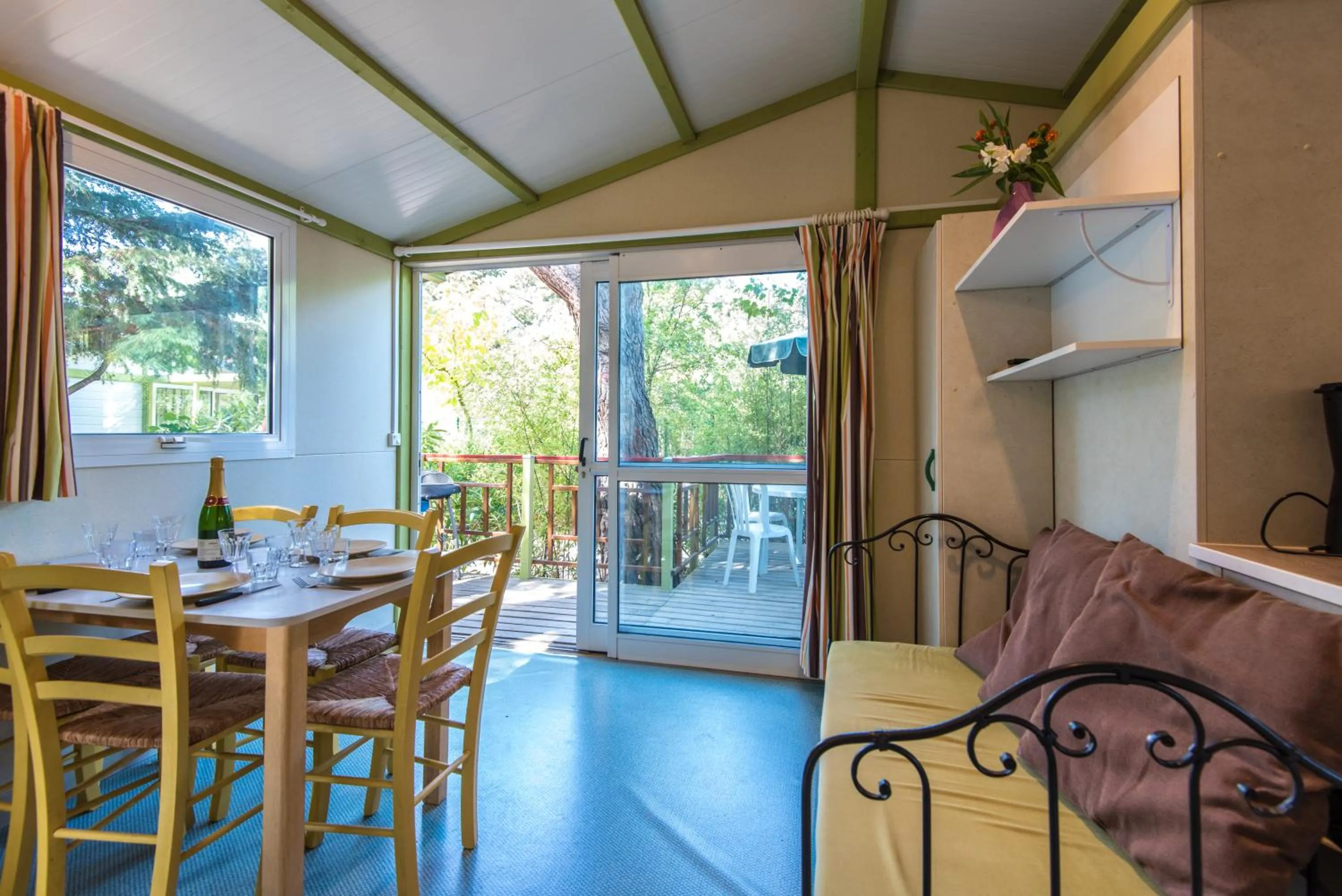 Camping La Pinède Enchantée