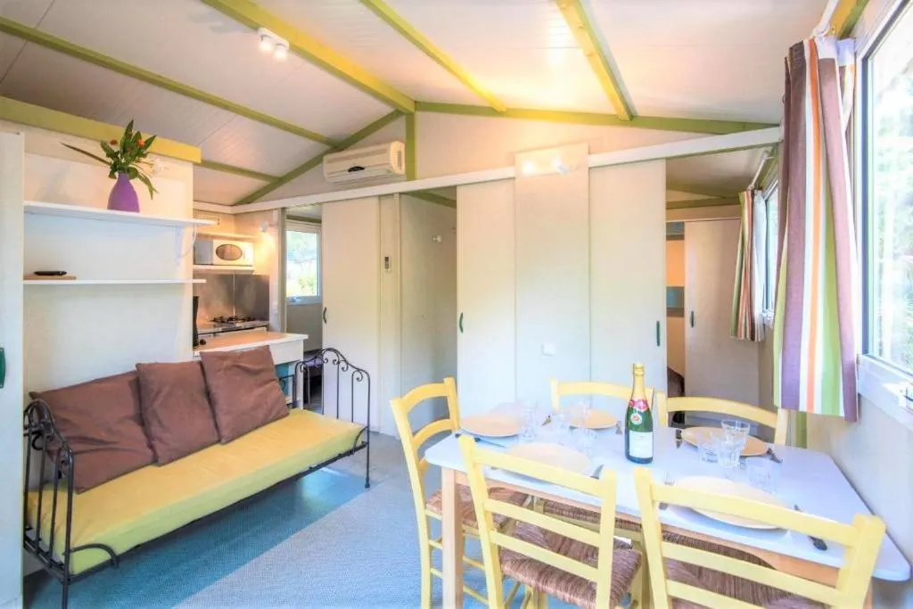 Living room in Camping La Pinède Enchantée