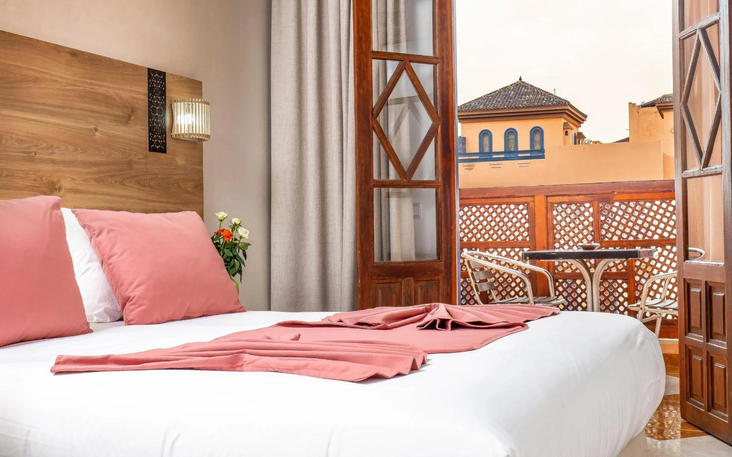 Bed in Hotel Oudaya & Spa