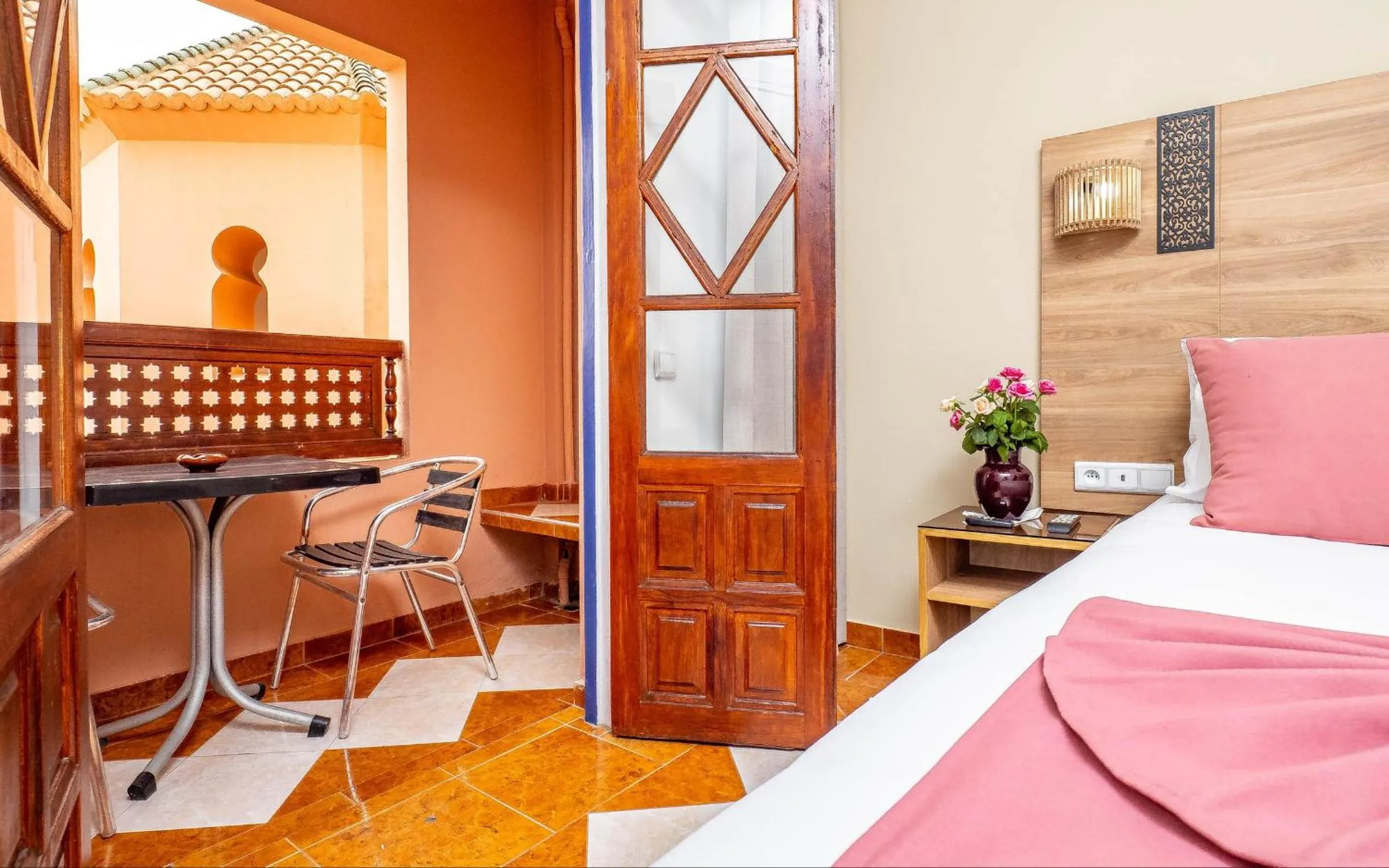 Bed in Hotel Oudaya & Spa