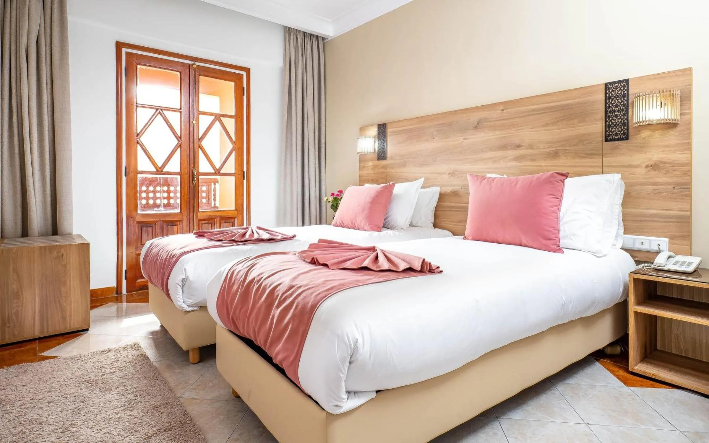 Bed in Hotel Oudaya & Spa