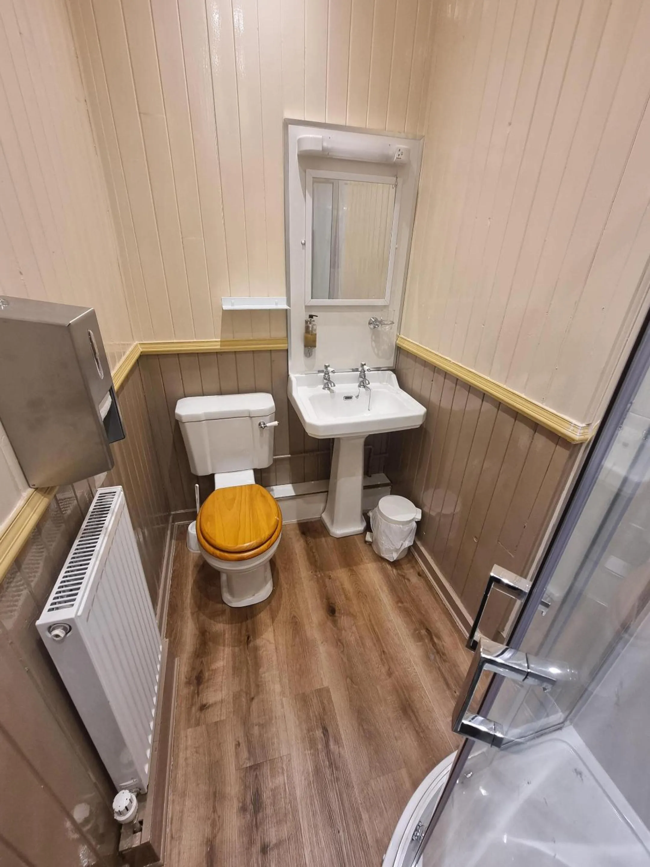 Bedroom in Roy Bridge Hotel