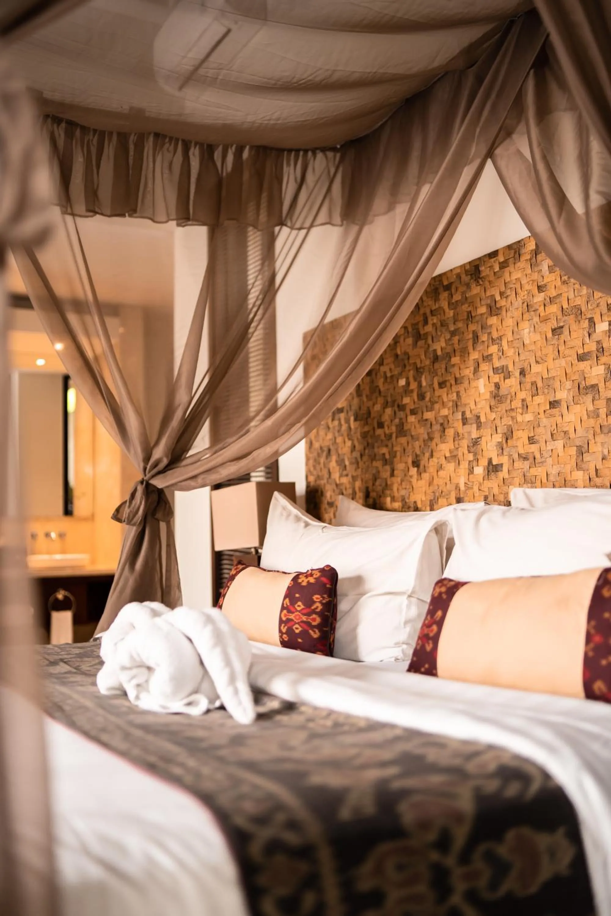 Property building, Bed in Mahagiri Villas & Spa Dreamland