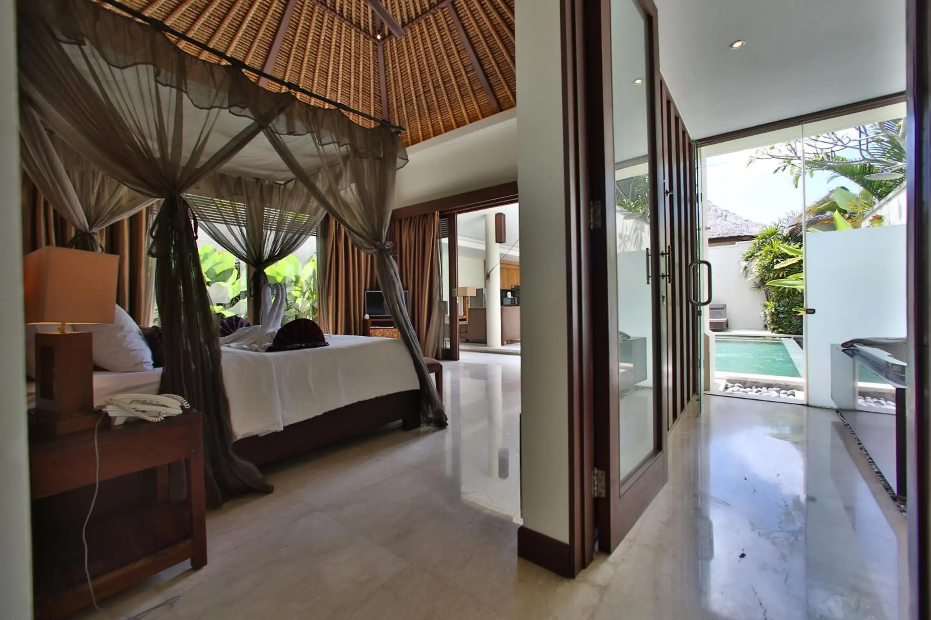 Bathroom, Bed in Mahagiri Villas & Spa Dreamland Bathroom, Bed in Mahagiri Villas & Spa Dreamland