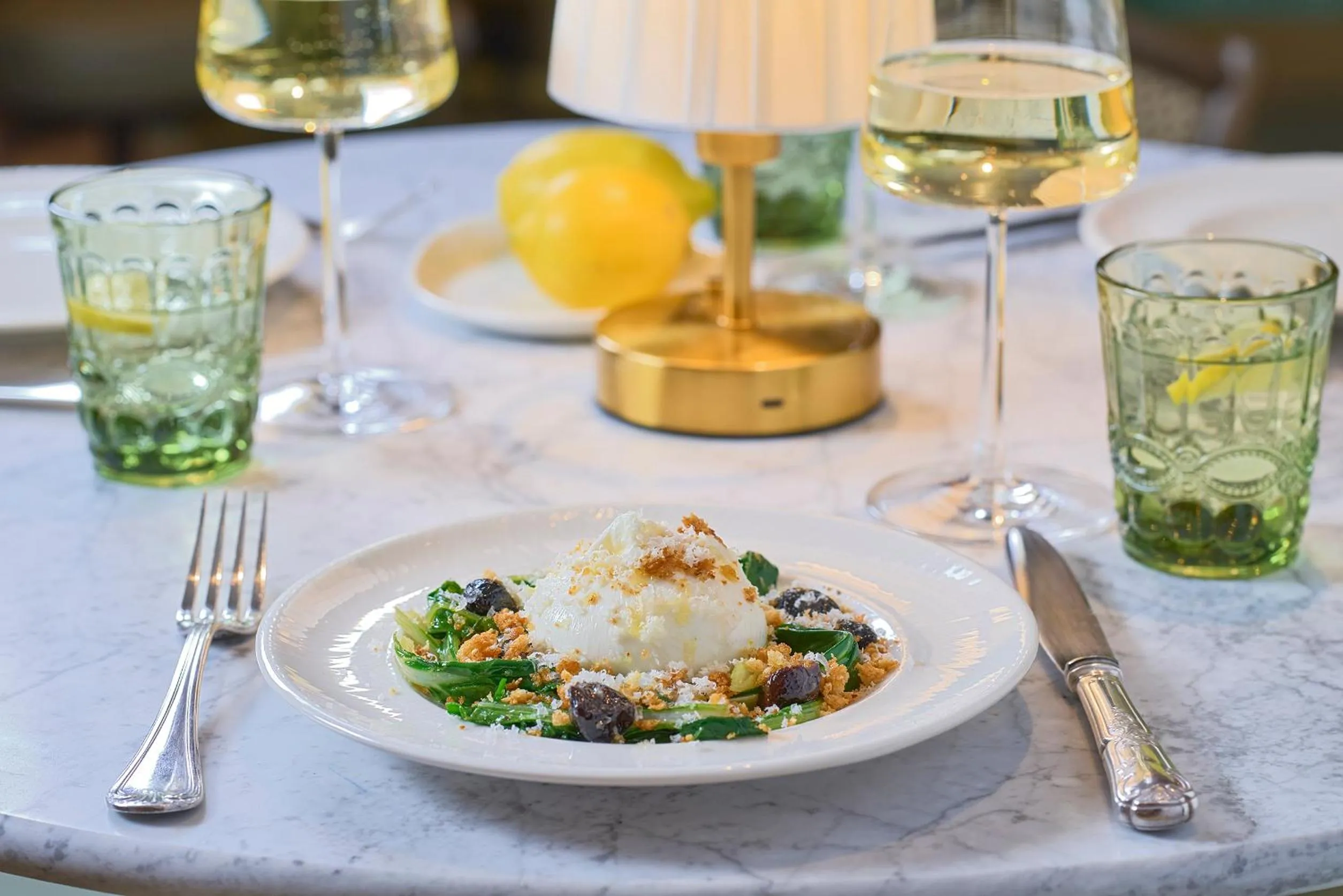 Restaurant/places to eat in Royal Lancaster London