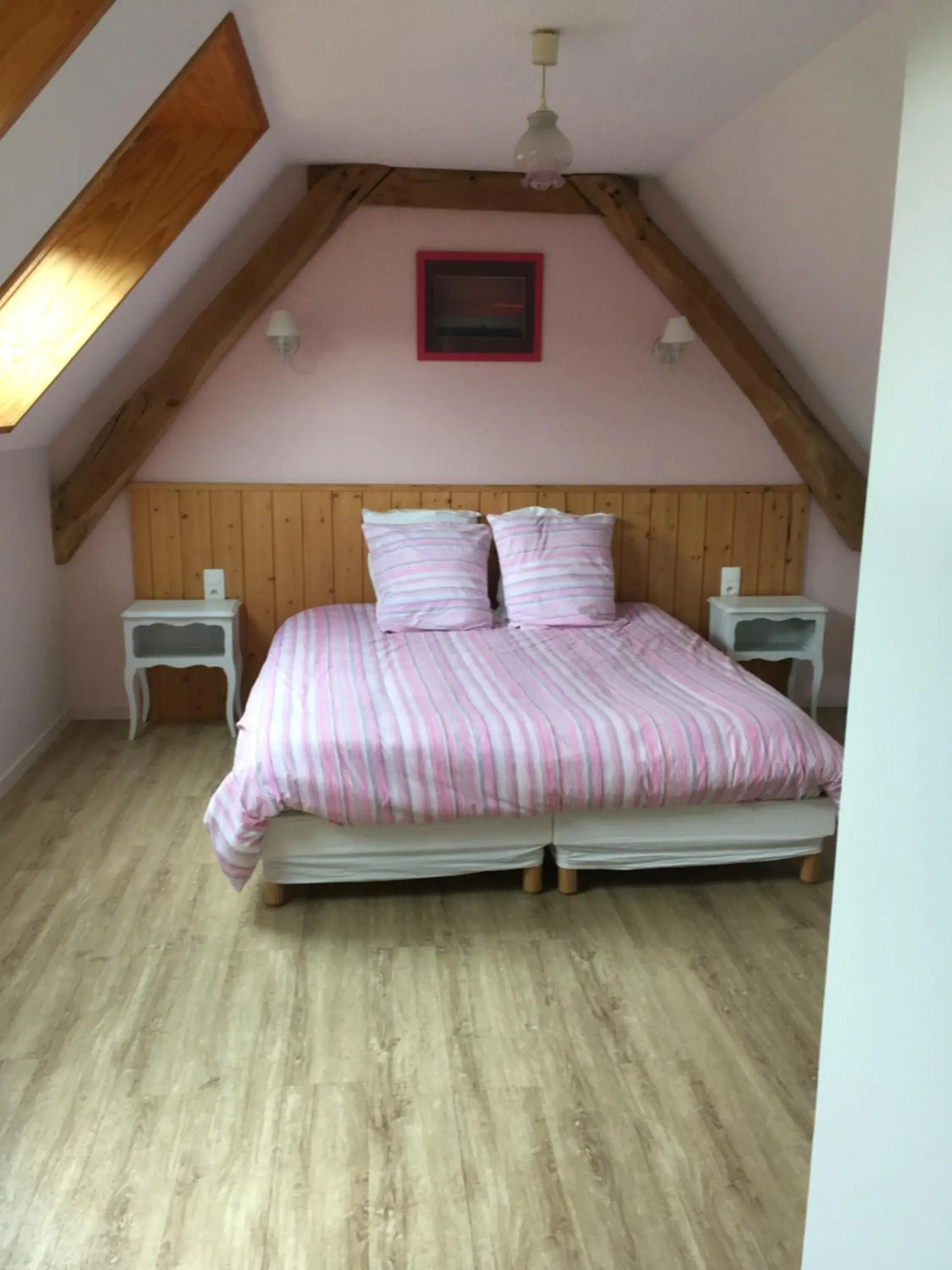 Double Room with Private Bathroom - single occupancy in Ferme BROCART Double Room with Private Bathroom - single occupancy in Ferme BROCART