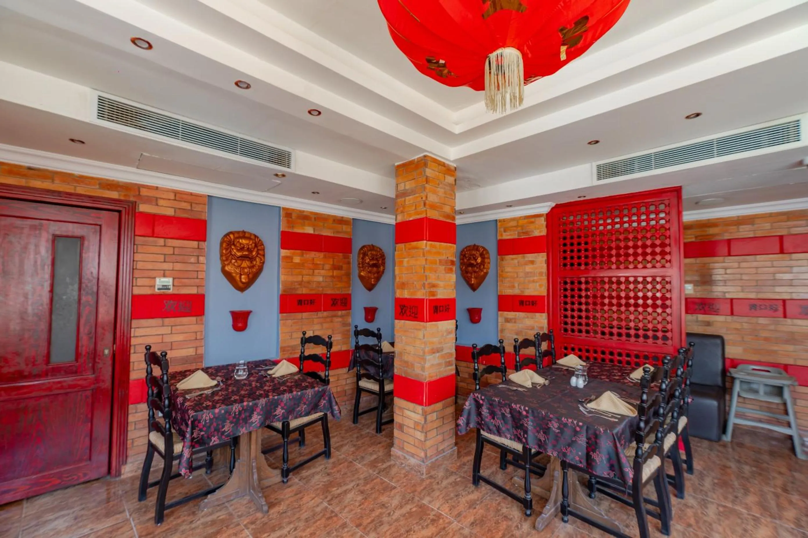 Restaurant/places to eat in MinaMark Beach Resort for Families and Couples Only