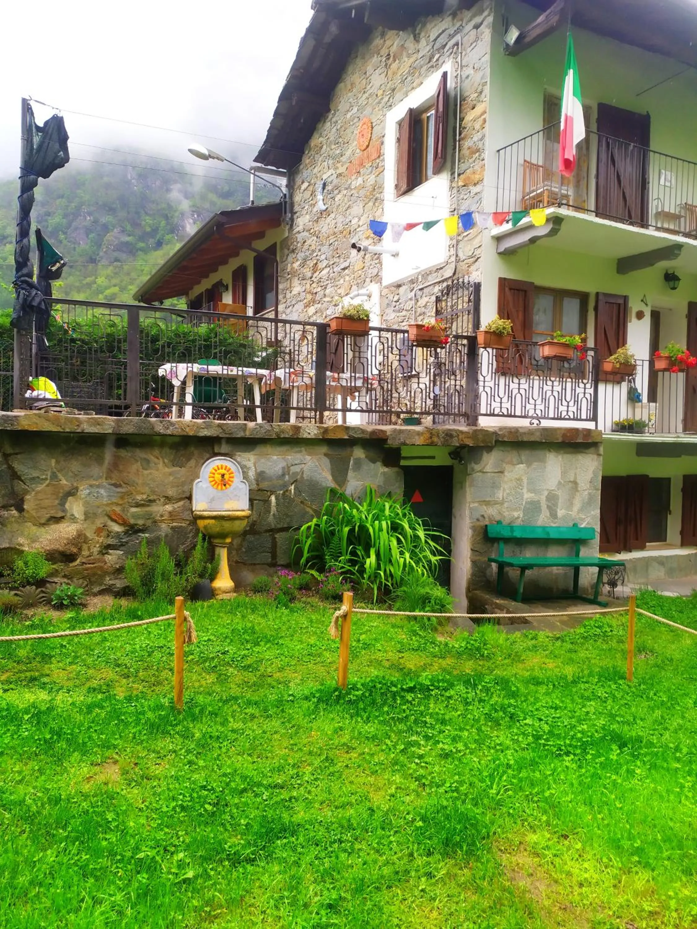 Property Building in La Ghita