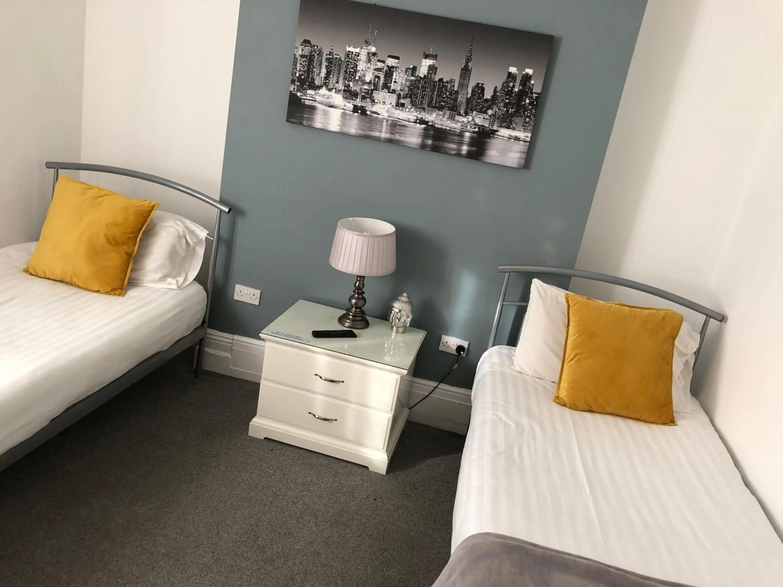 Shower, Bed in The Angerstein Hotel