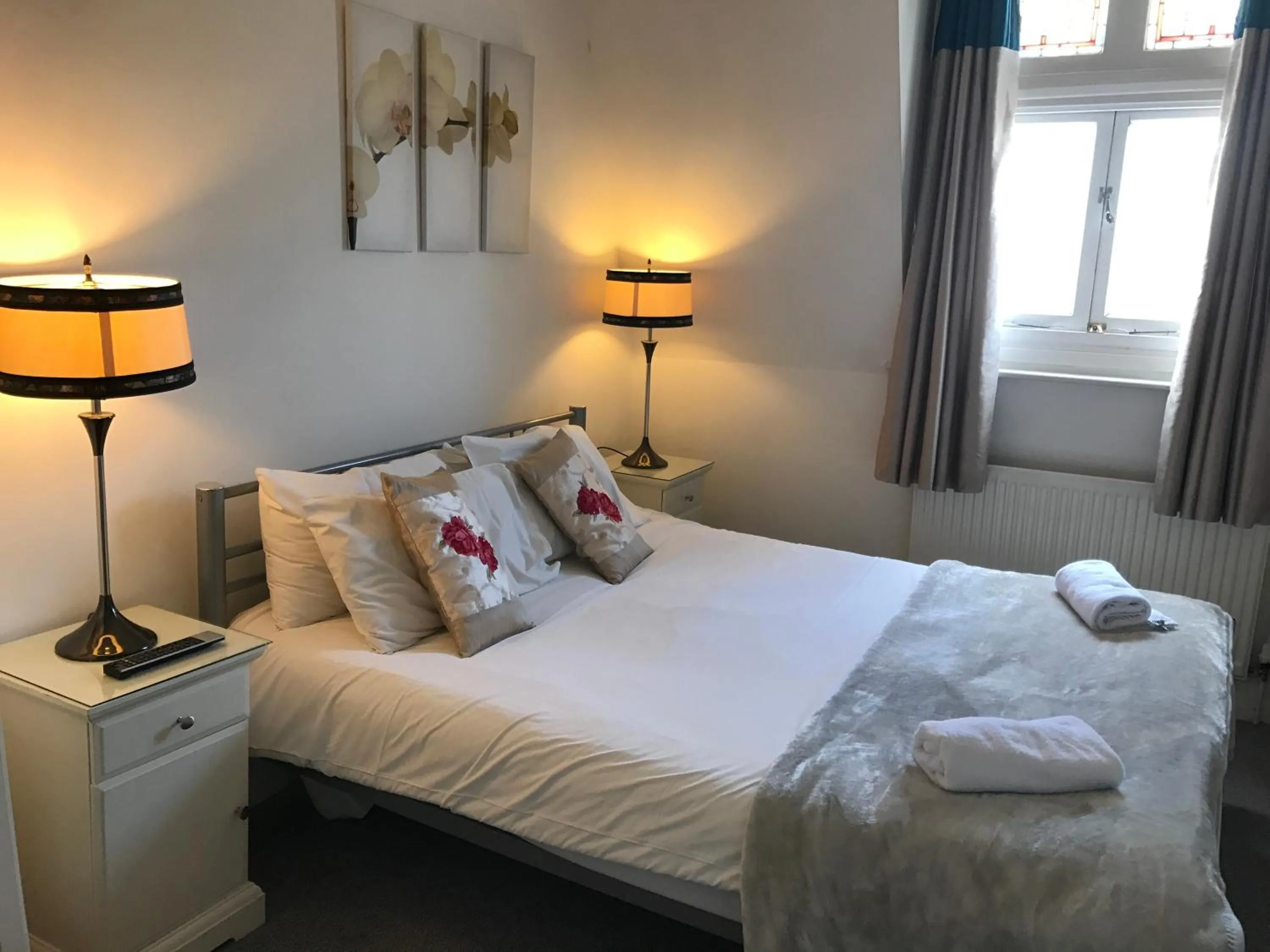 Bedroom, Bed in The Angerstein Hotel