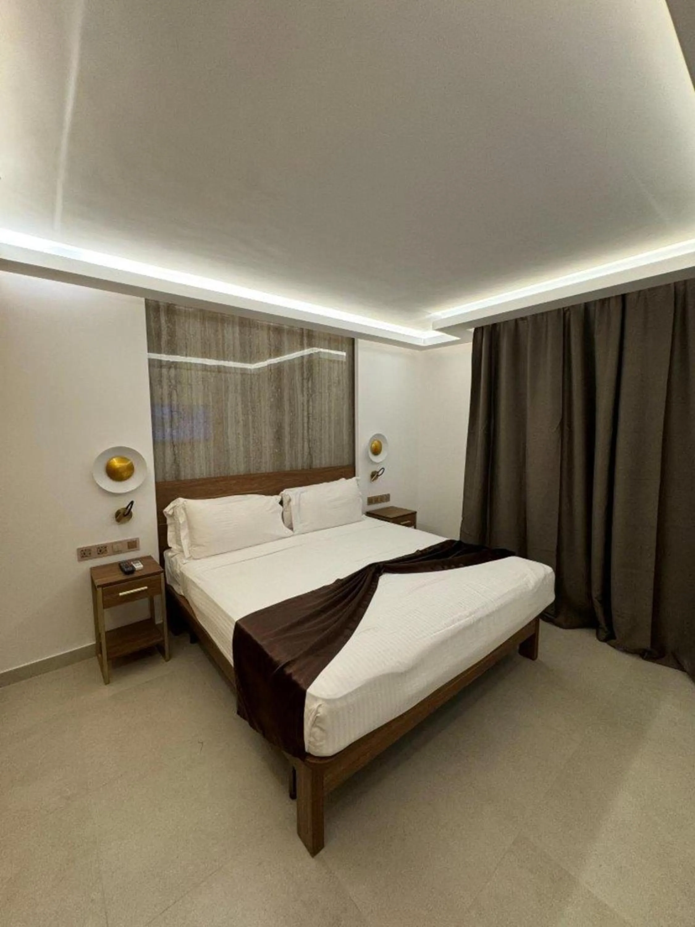 Bed in Coral Strand Smart Choice