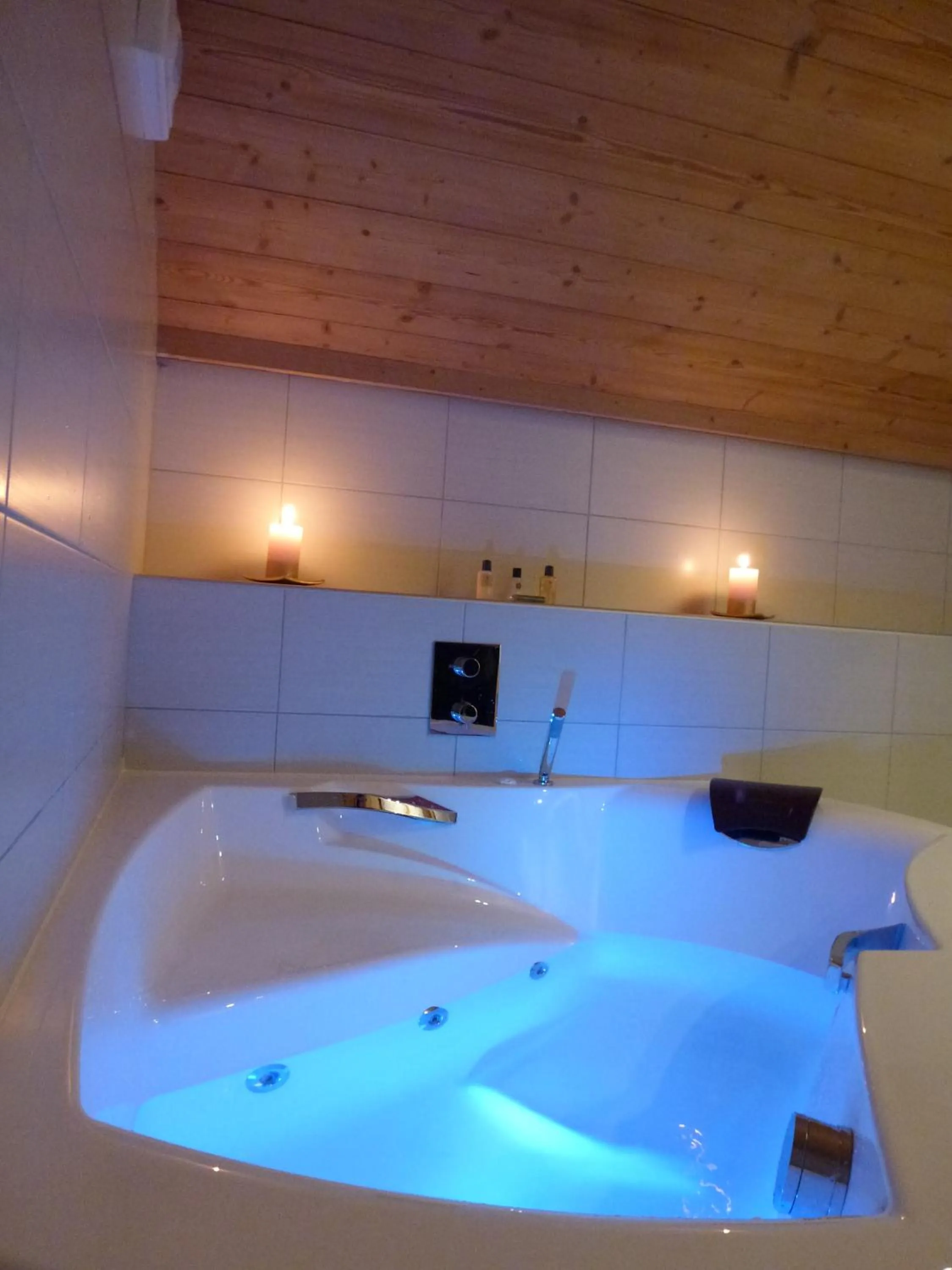 Spa and wellness centre/facilities in Hôtel Restaurant "Les Sapins" Wellness & Gourmet