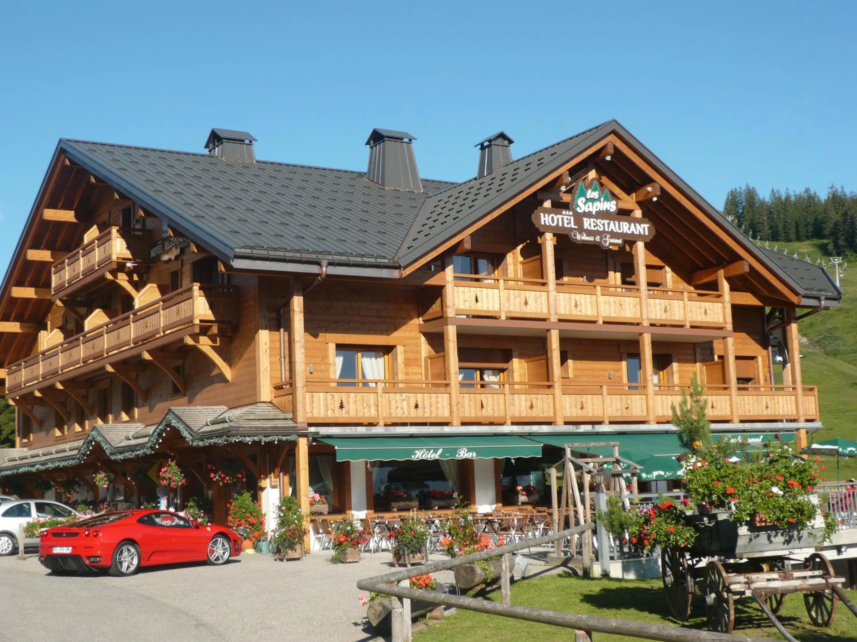 Facade/entrance in Hôtel Restaurant "Les Sapins" Wellness & Gourmet
