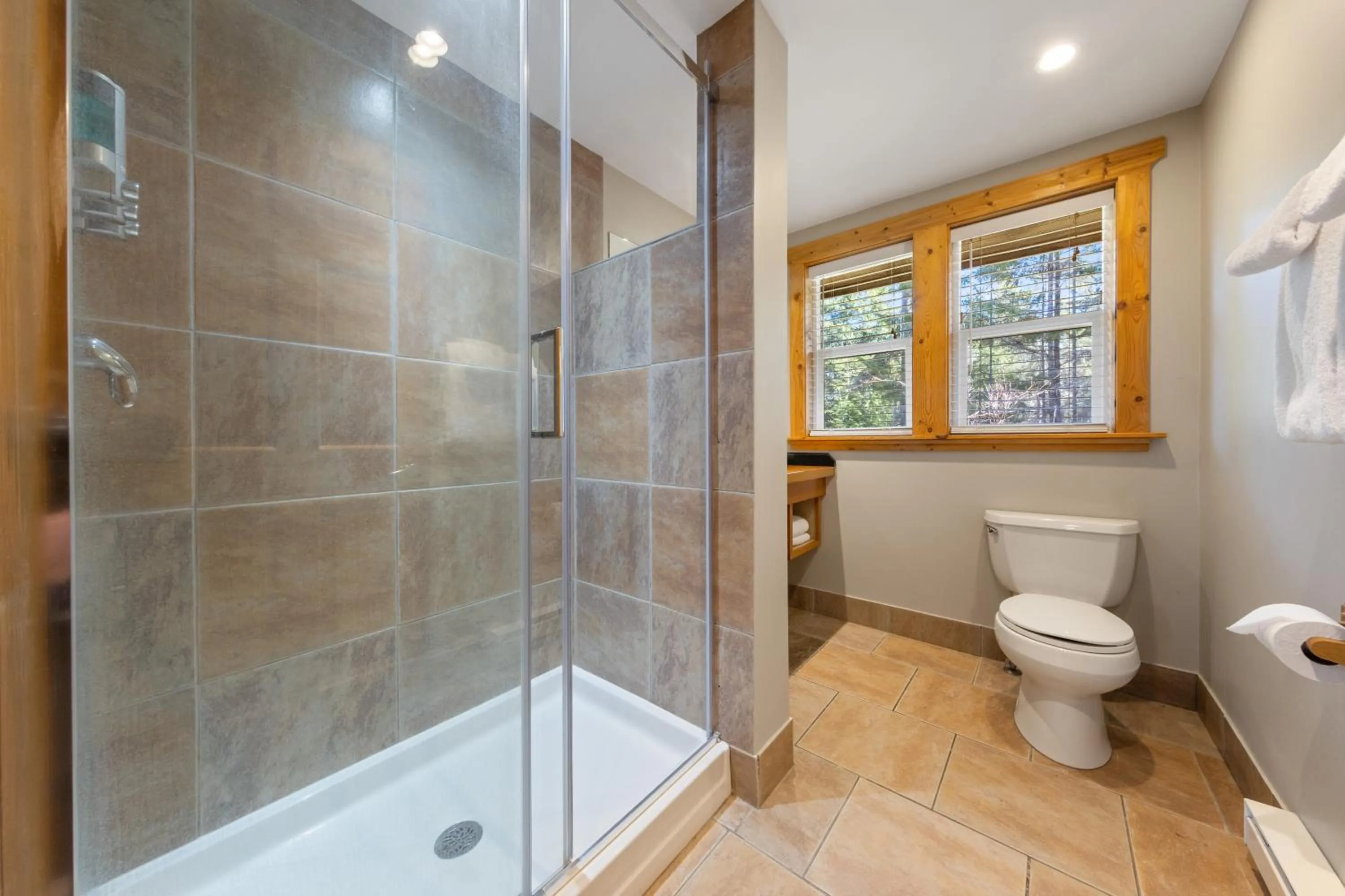 Shower in West Coast Wilderness Lodge