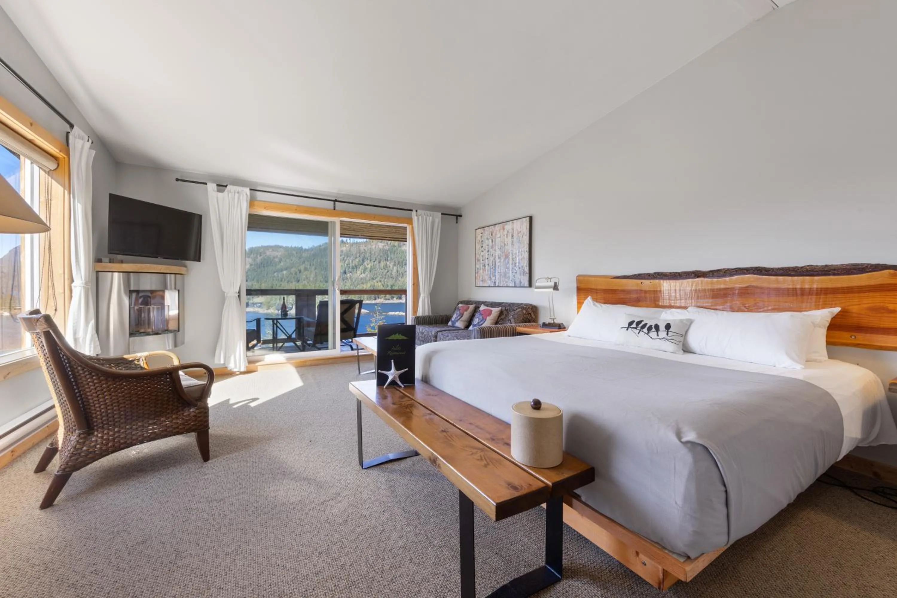 Bed in West Coast Wilderness Lodge