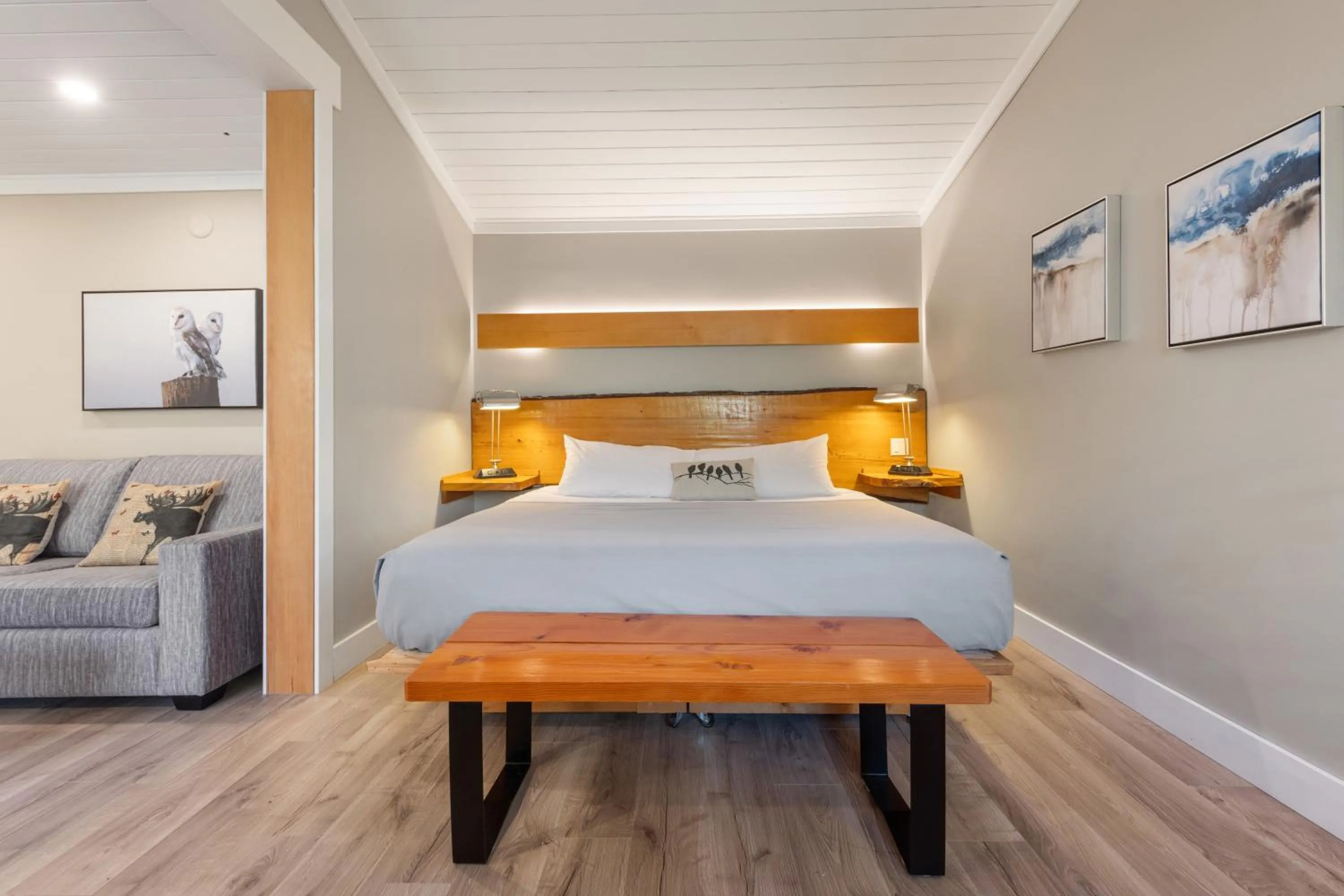 Bed in West Coast Wilderness Lodge