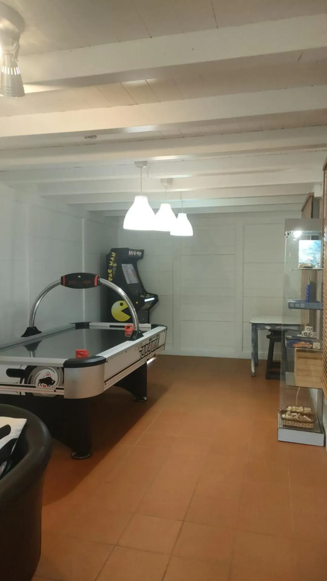 Game Room in Duna Parque Beach Club - Duna Parque Resorts & Hotels