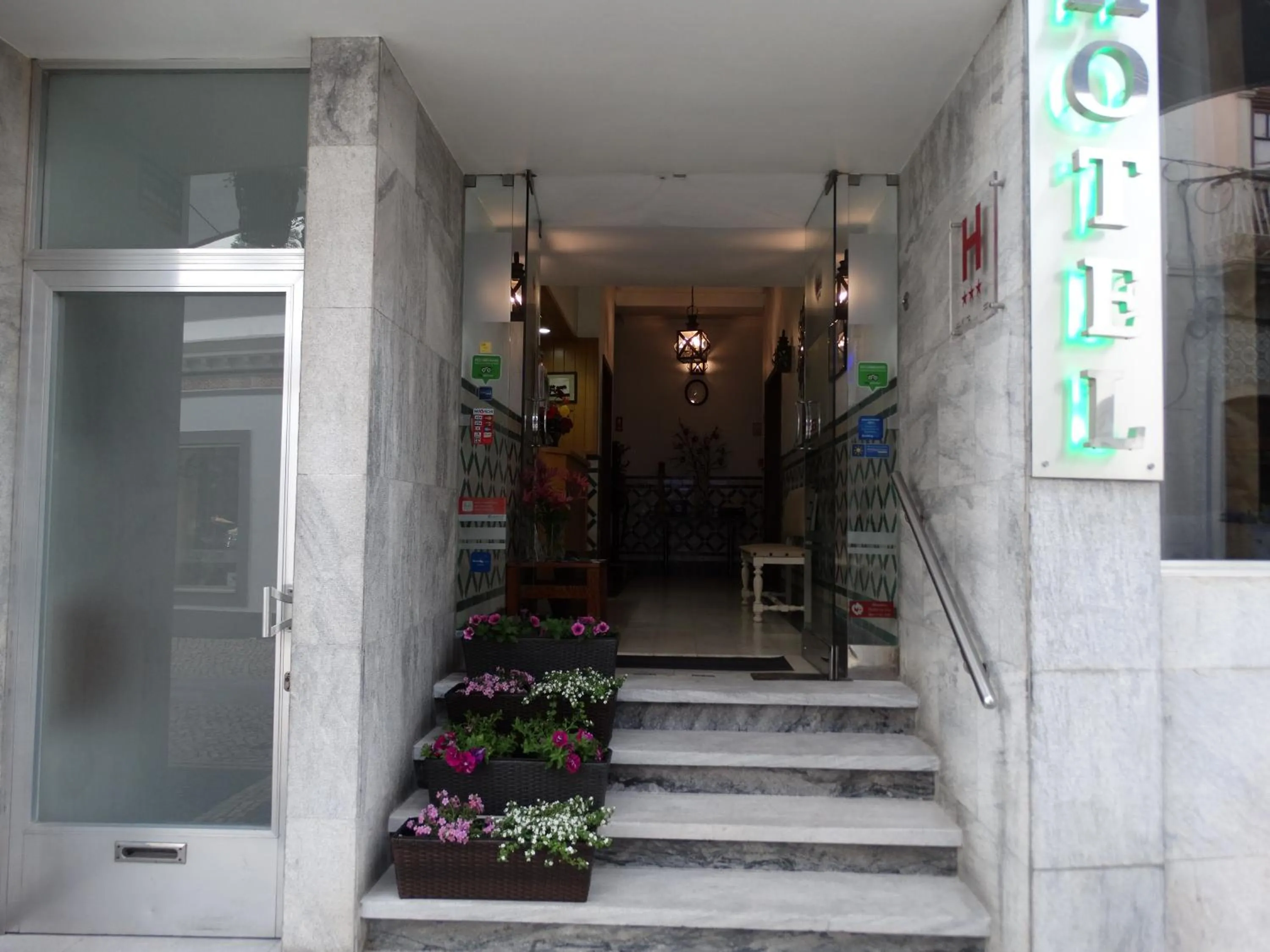 Facade/entrance in Hotel Santa Barbara