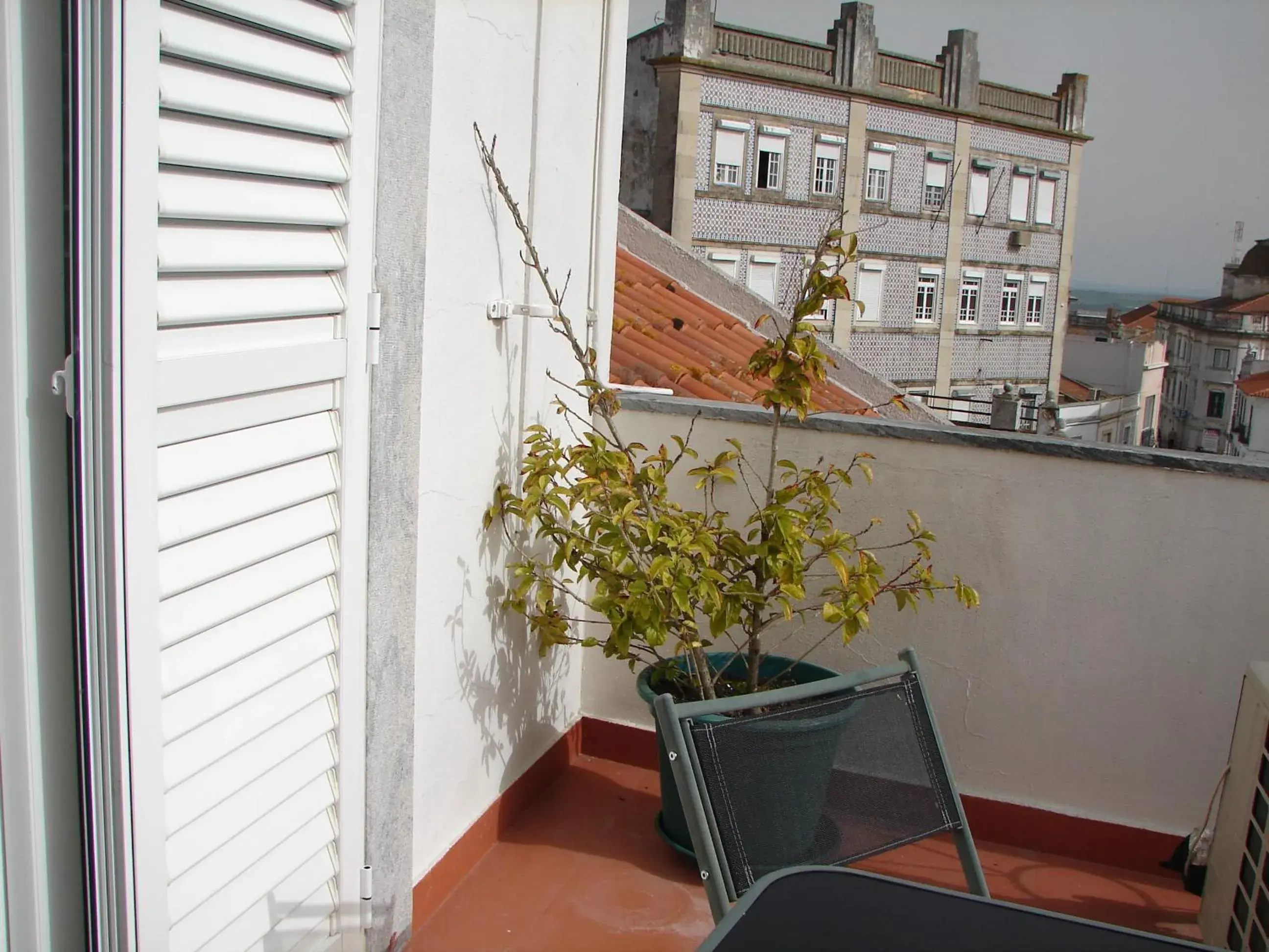 Twin Room with Balcony in Hotel Santa Barbara Twin Room with Balcony in Hotel Santa Barbara