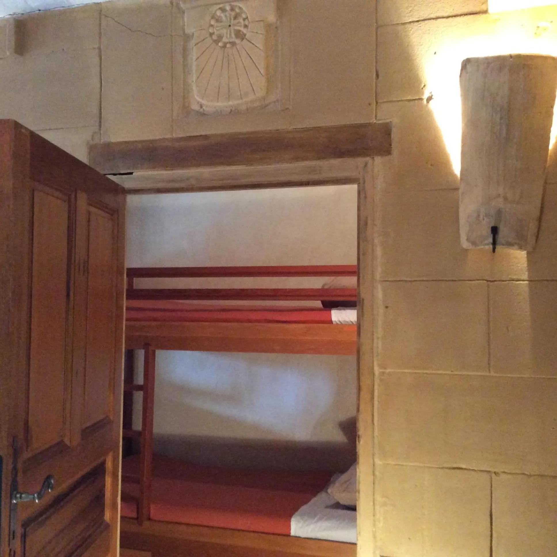 bunk bed, Bed in Gites Climatisés Piscine Chauffée La Balancelle
