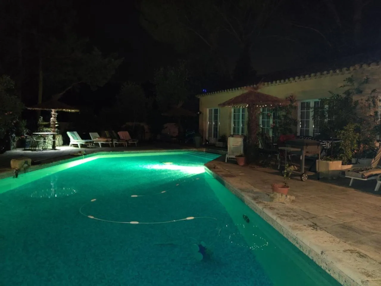 Swimming pool in Gites Climatisés Piscine Chauffée La Balancelle