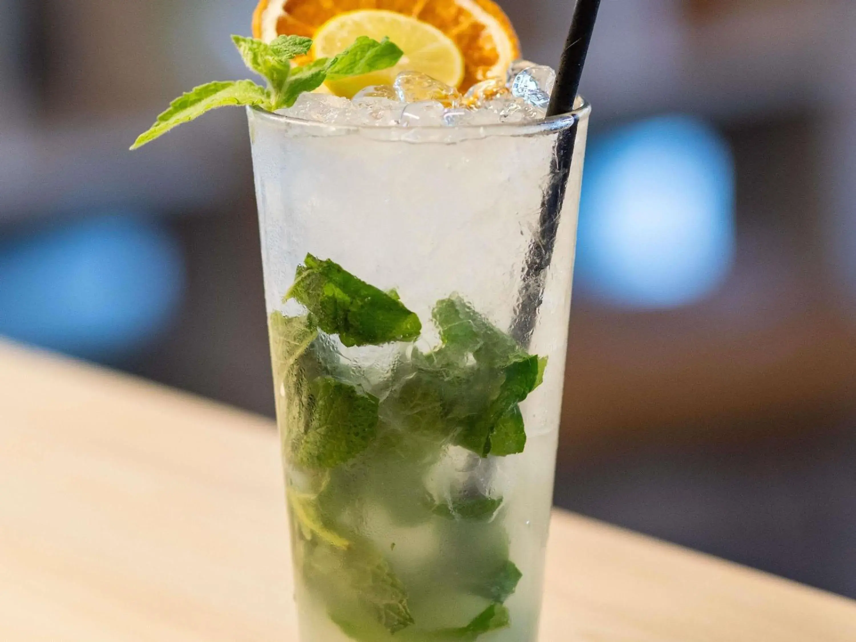 Lounge or bar in ibis Concepcion Lounge or bar in ibis Concepcion