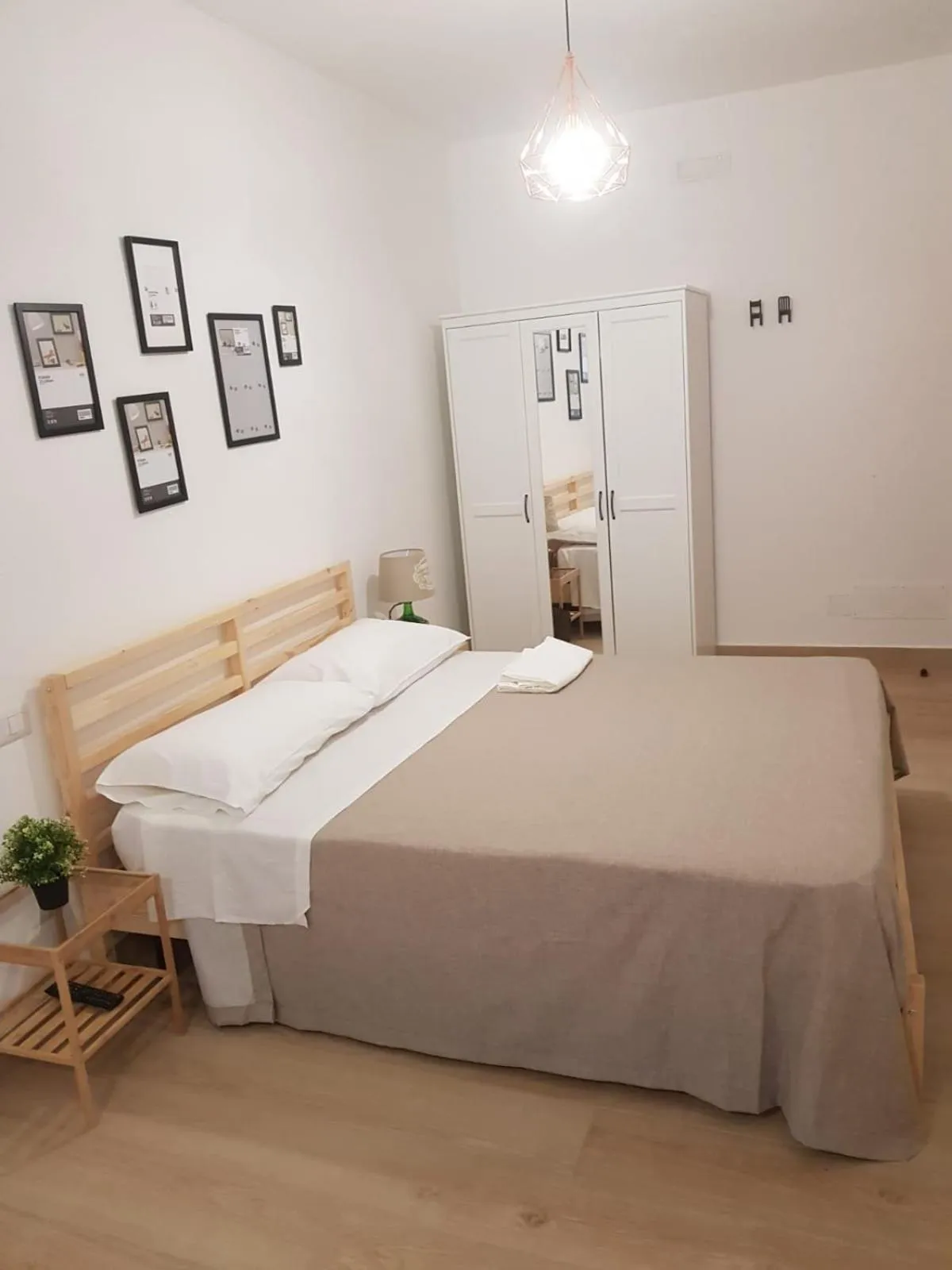 Bed in Hercules House - Il riposo degli Eroi