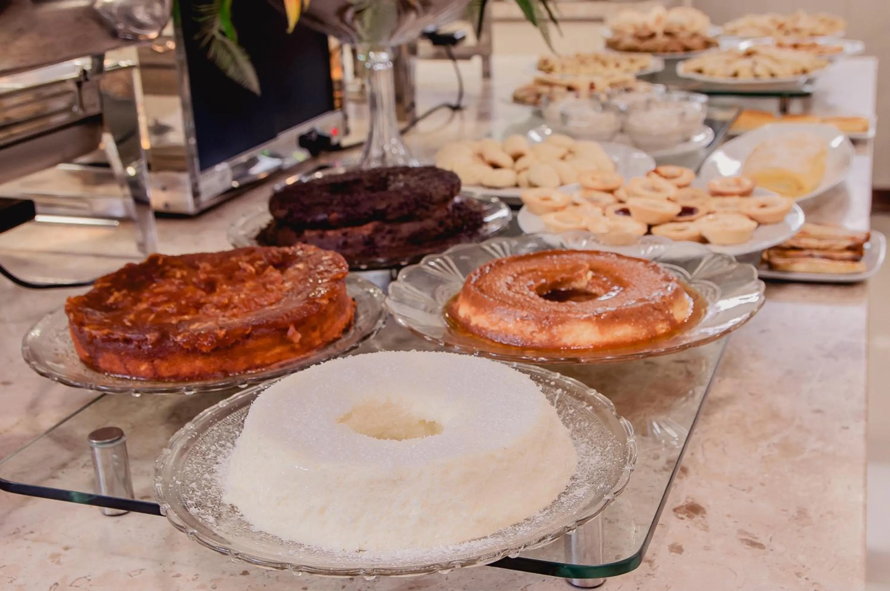 Restaurant/places to eat in Hotel Corais de Tambau