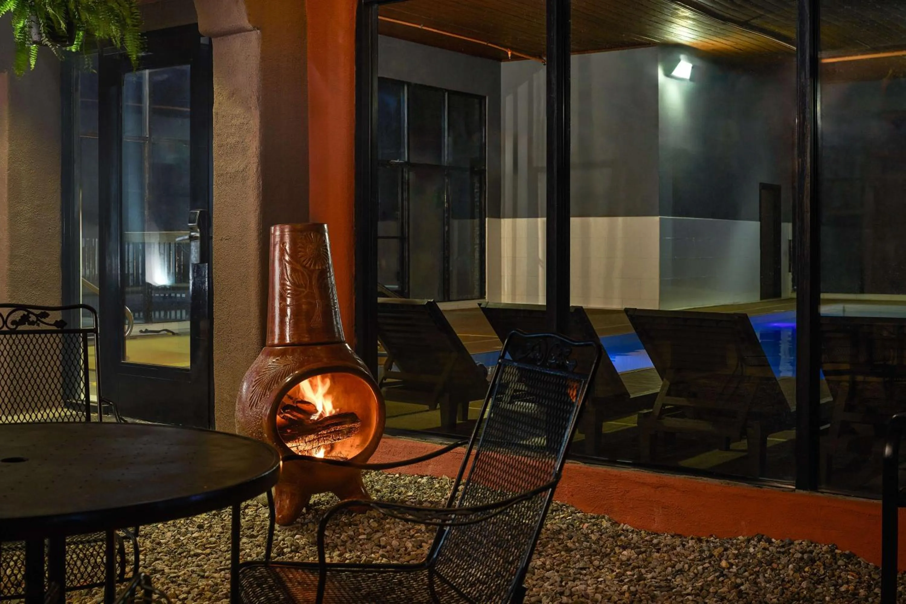 Patio in Hampton Inn Taos