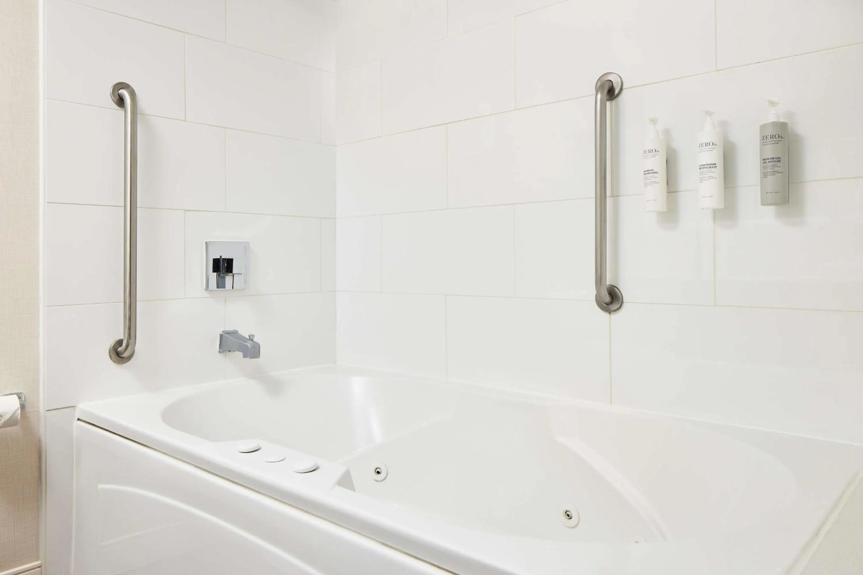 Bathroom in Hampton Inn Taos