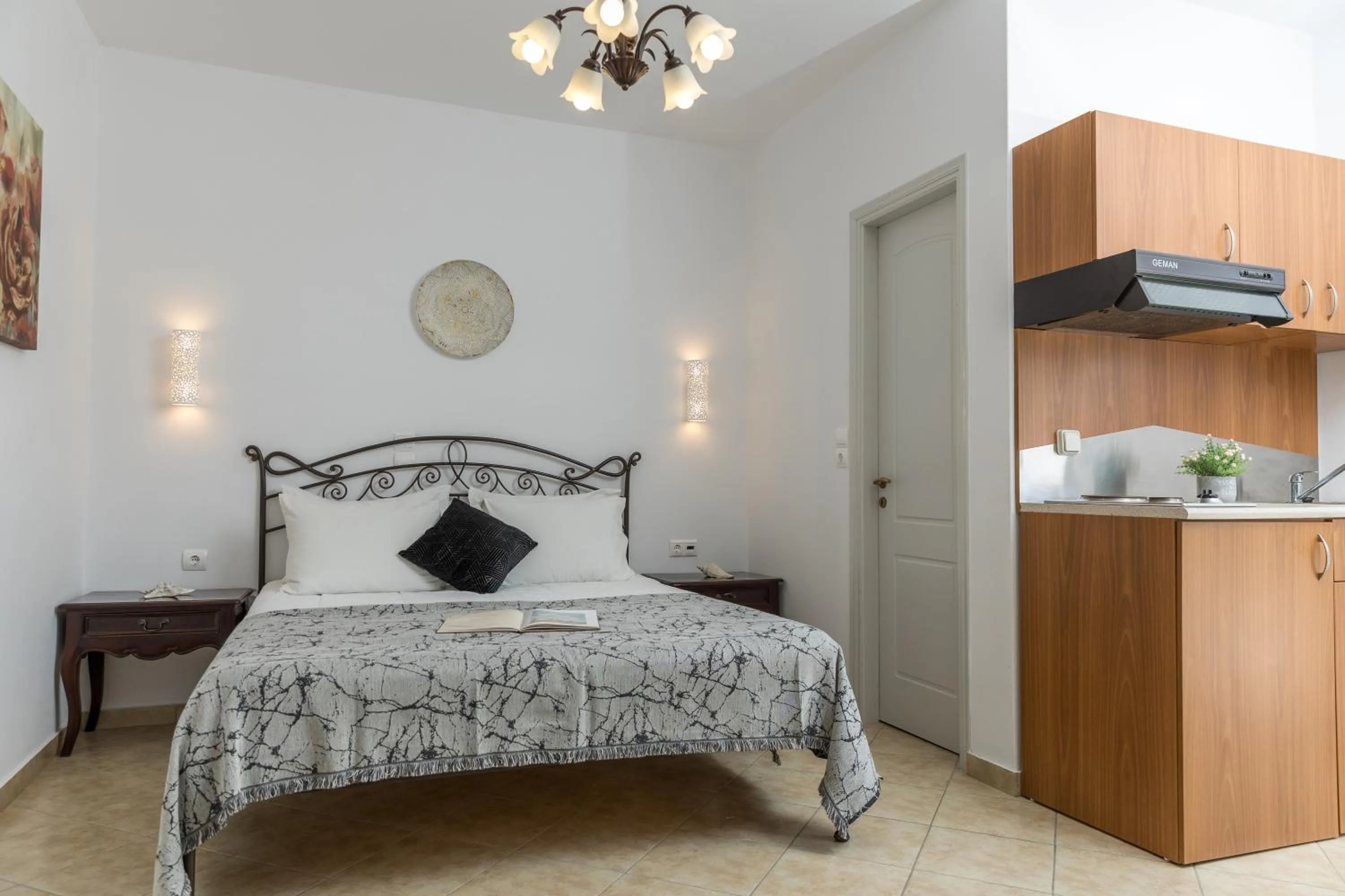 Toilet, Bed in Marine Dream