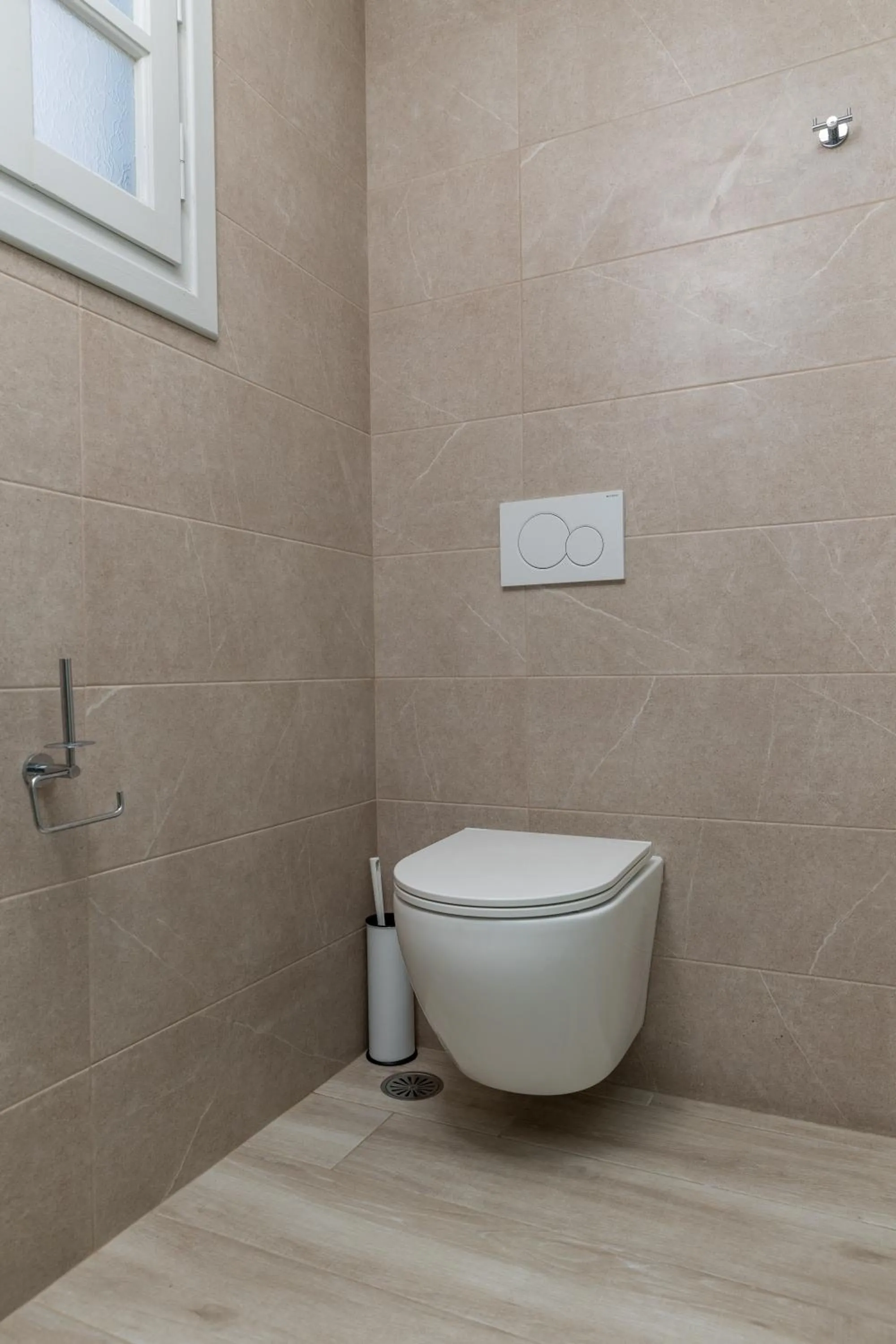 Toilet in Marine Dream