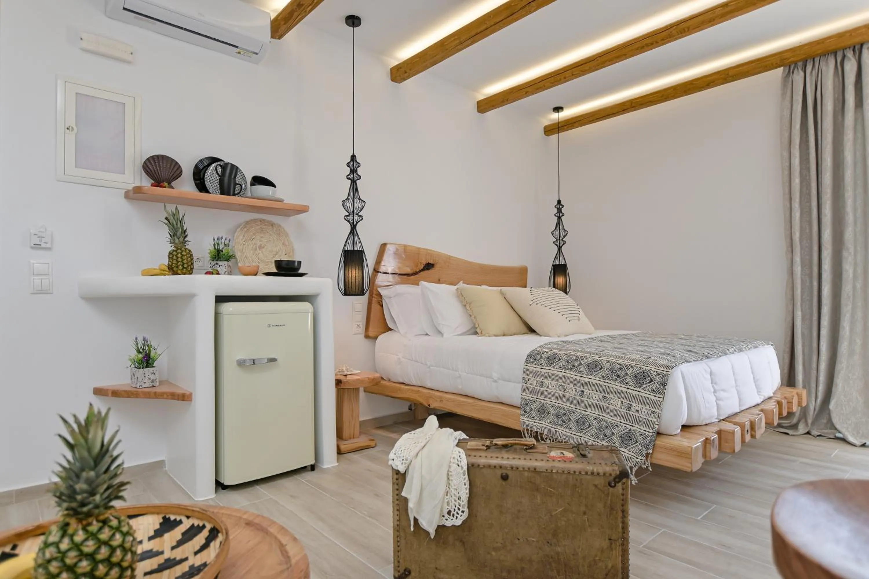 Spring, Bed in Marine Dream