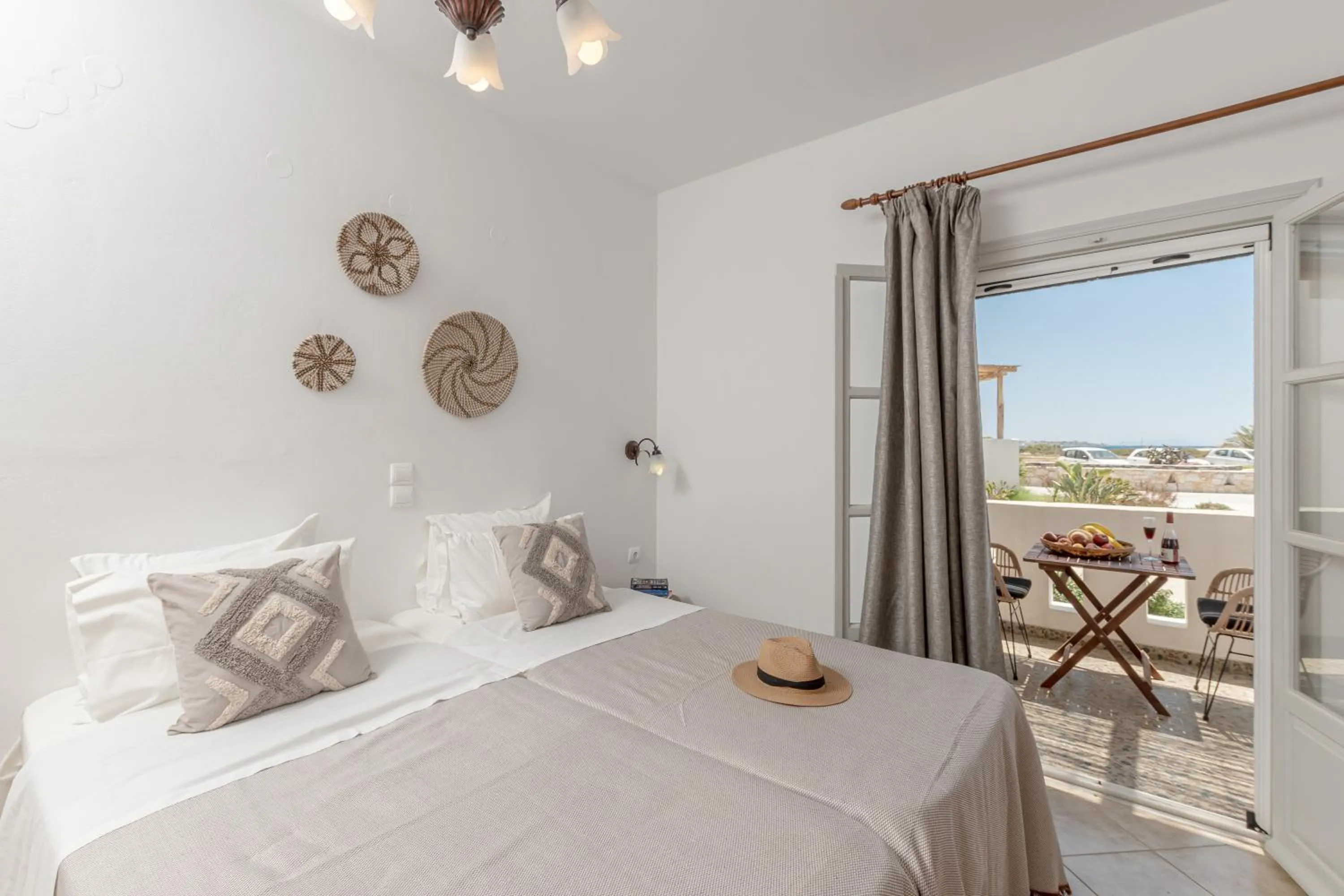 Patio, Bed in Marine Dream