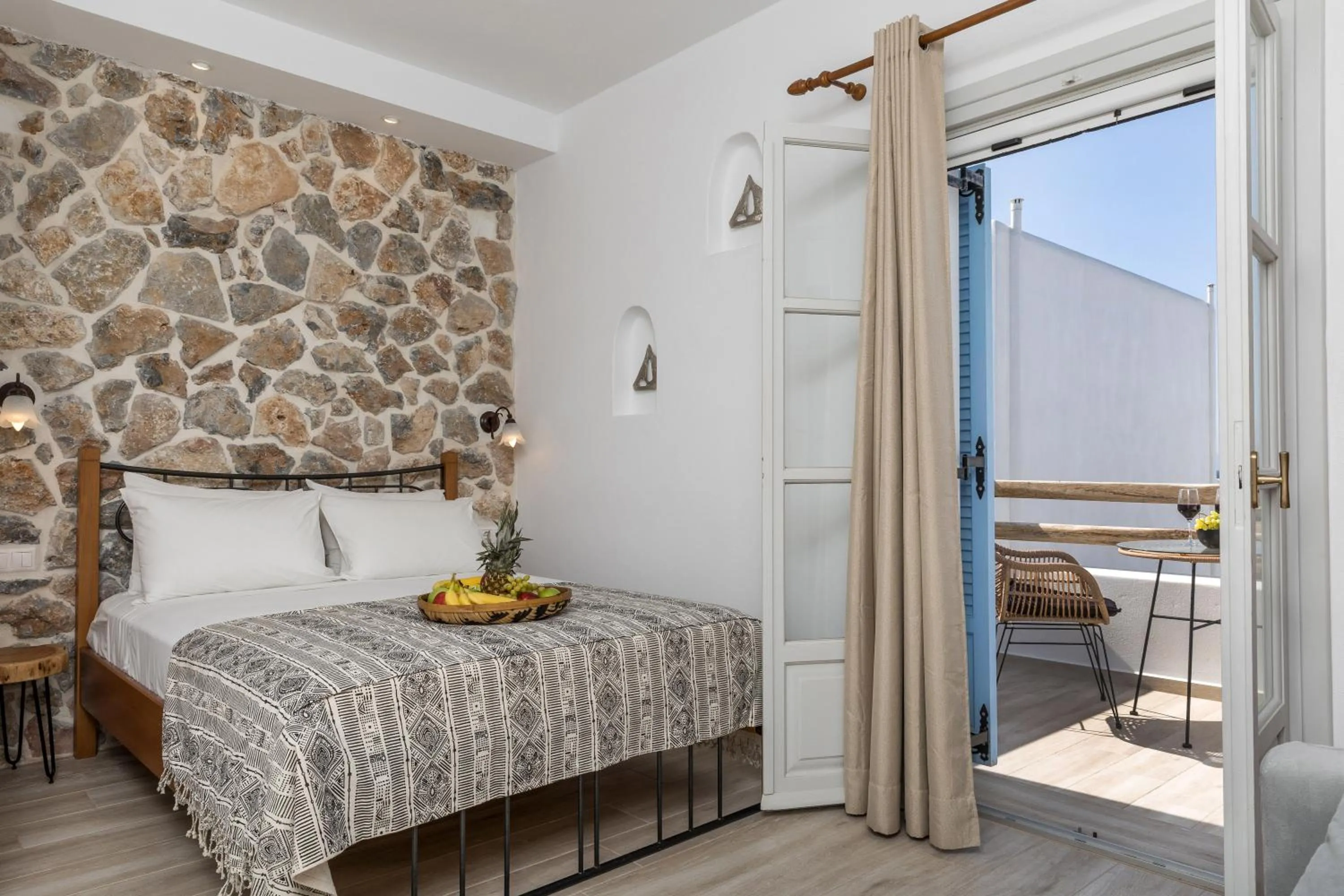 Property building, Bed in Marine Dream