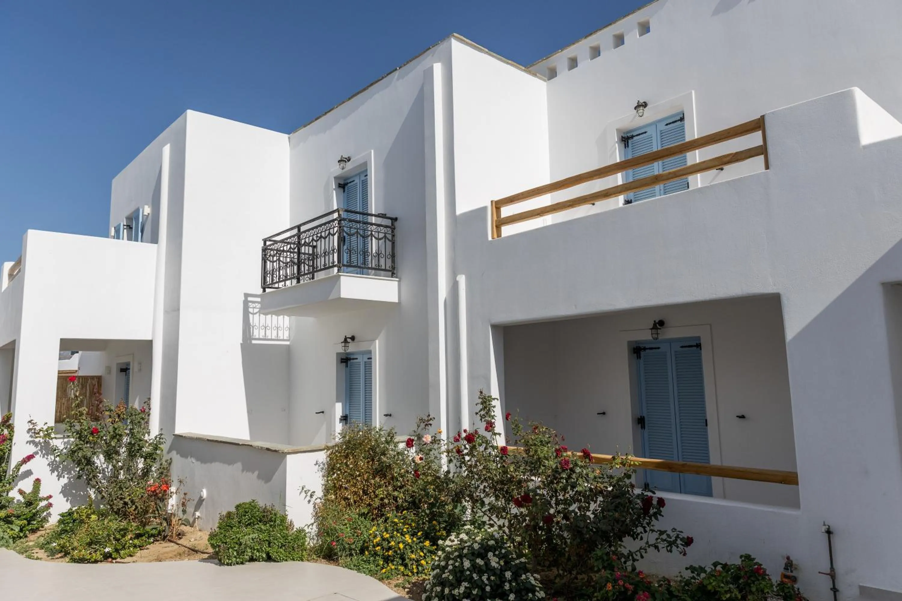 Property building in Marine Dream